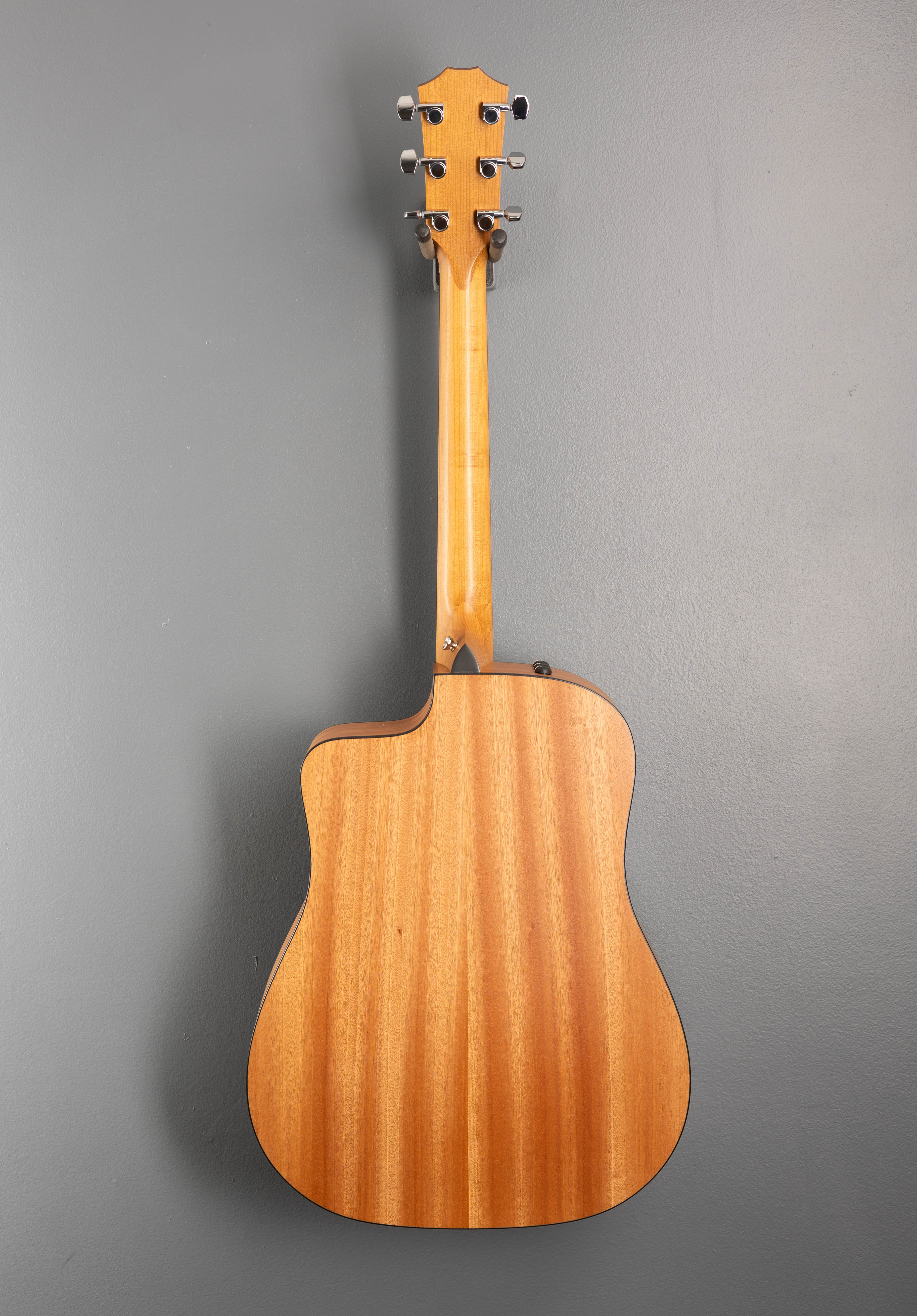 110CE Sapele - Image 5