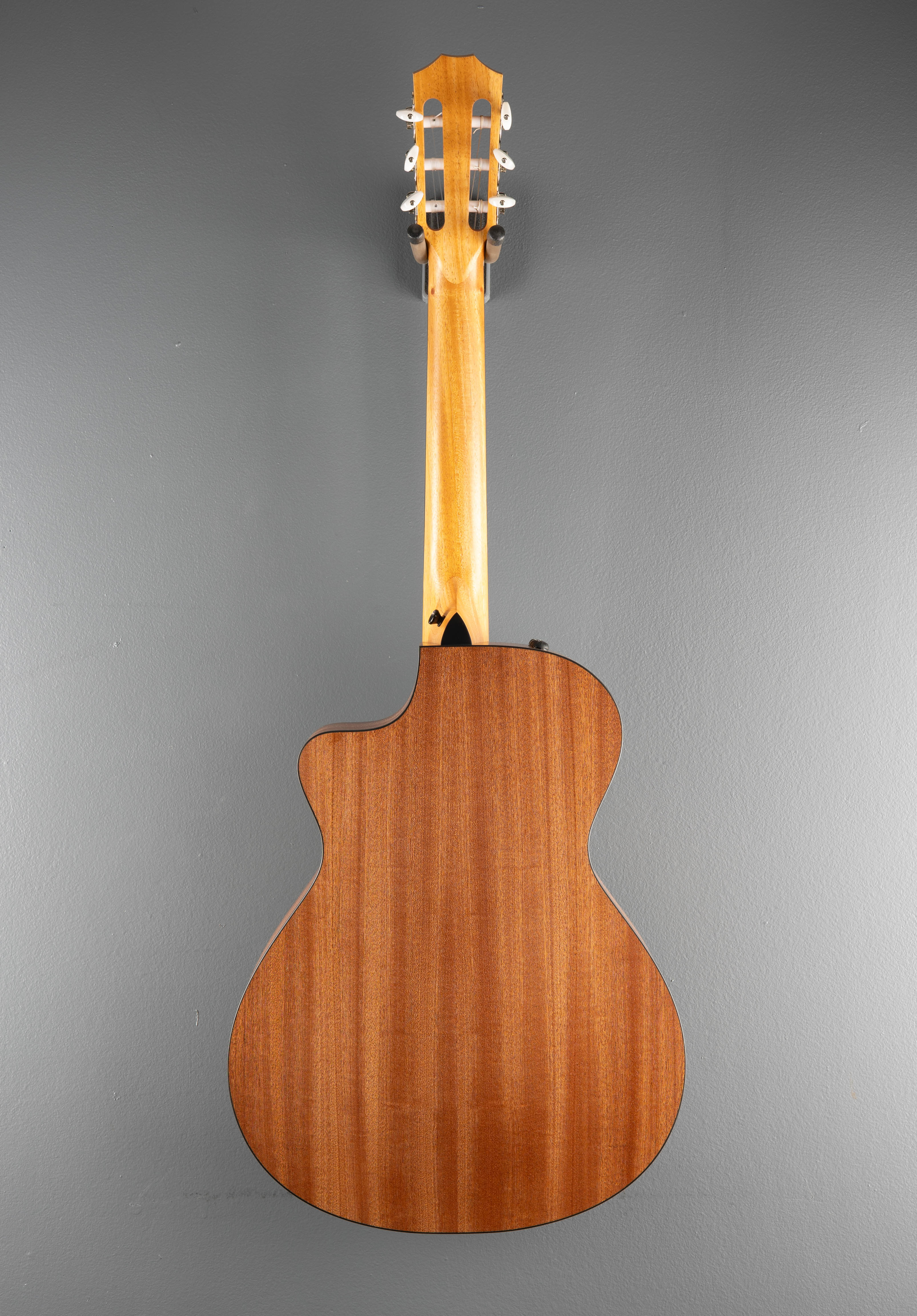 USED 112CE-N, '26 - Image 5