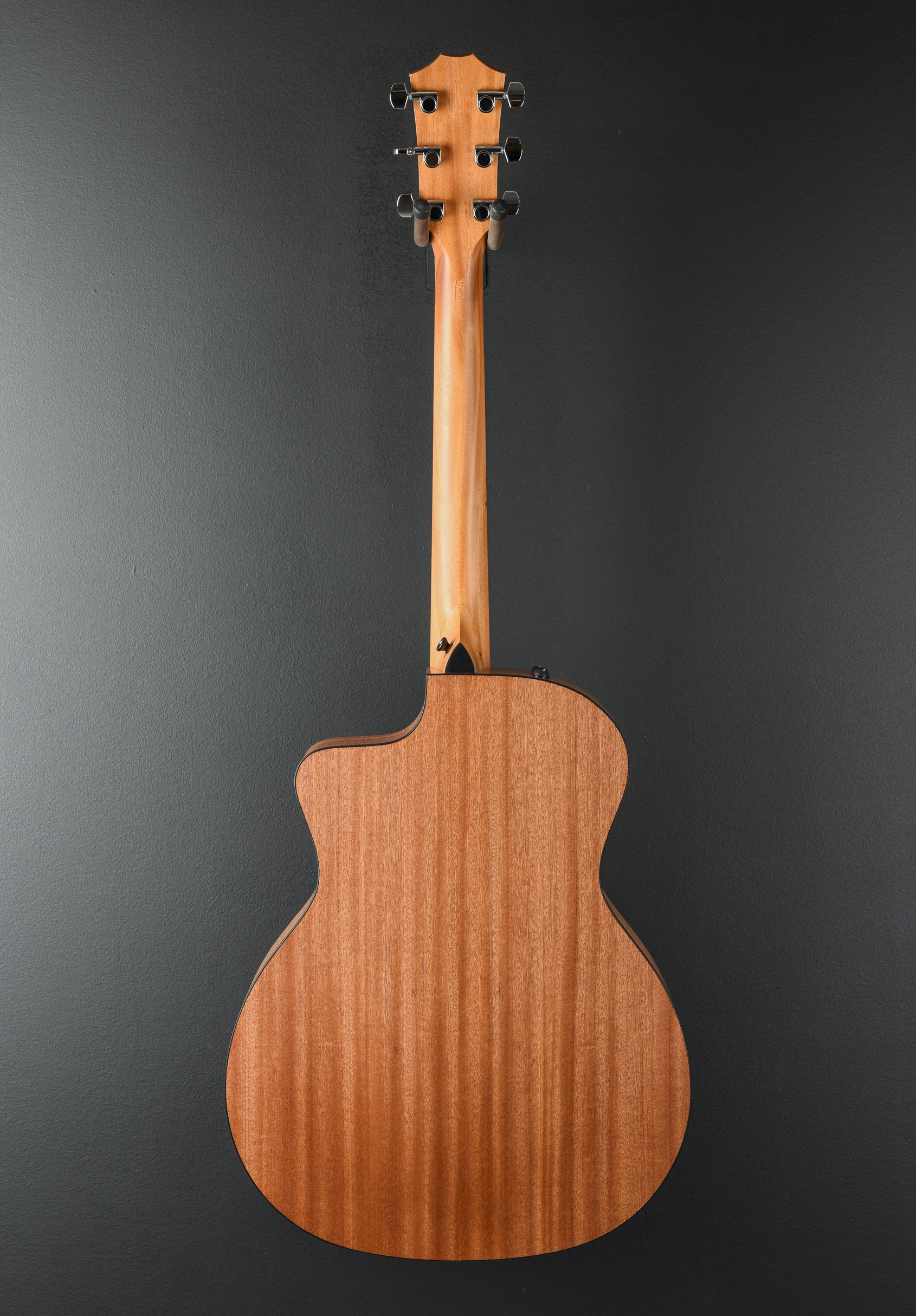 114CE Sapele - Image 5