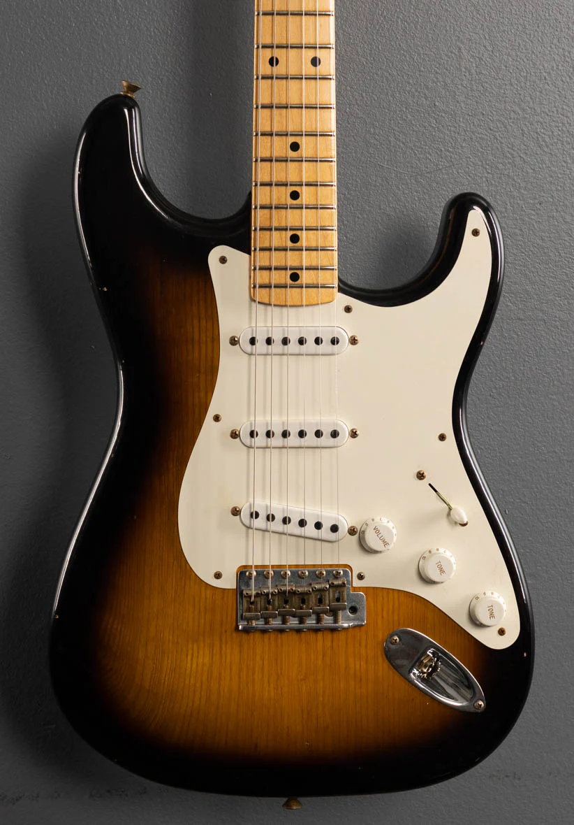 1955 Journeyman Relic Stratocaster - Two Tone Sunburst - Image 2