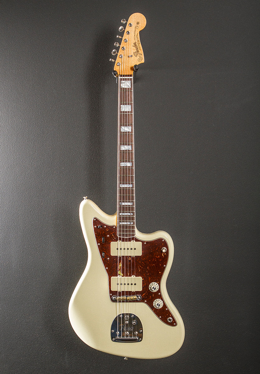 1967 Deluxe Closet Classic Jazzmaster - Image 3