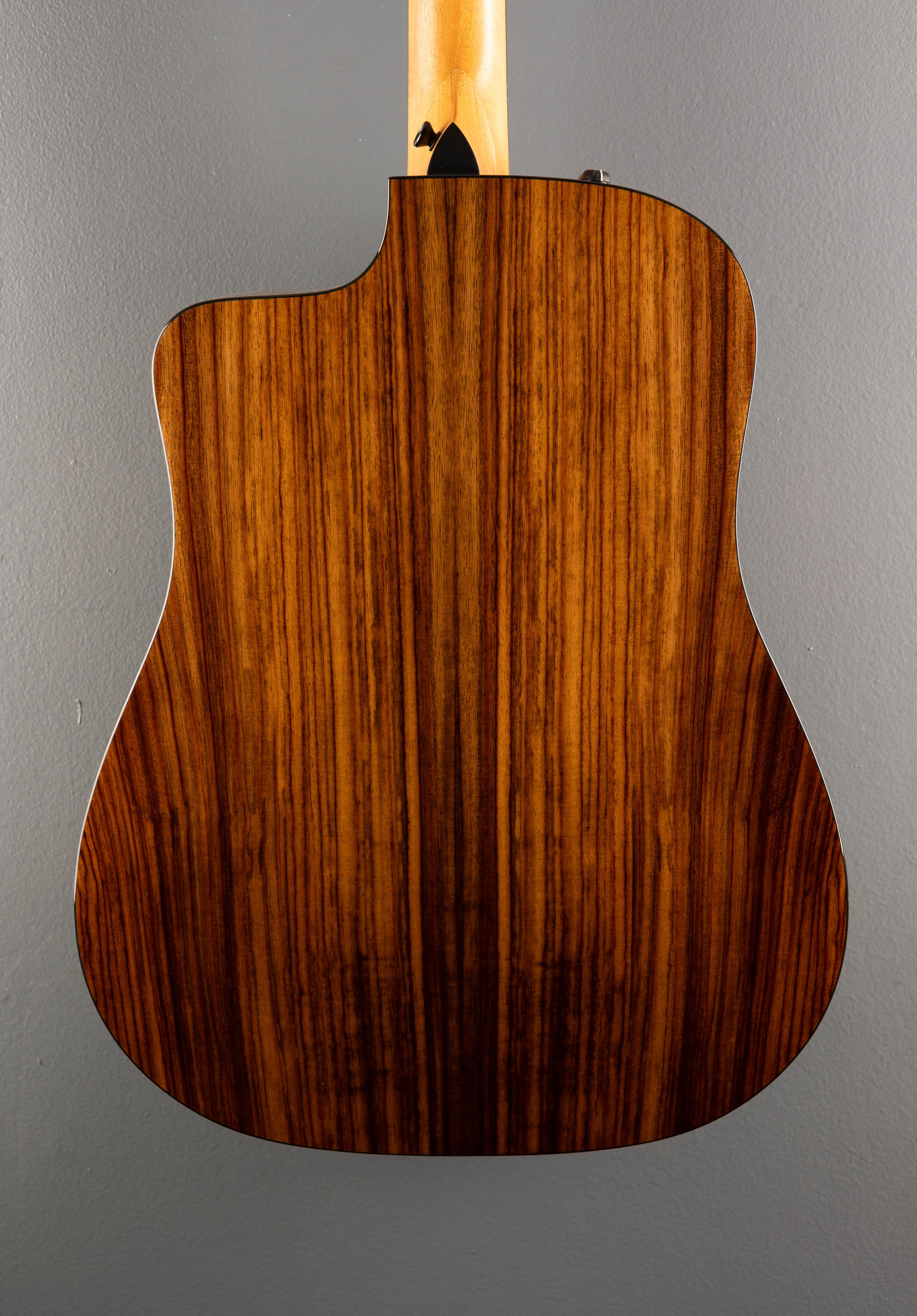 210CE Plus - Image 4
