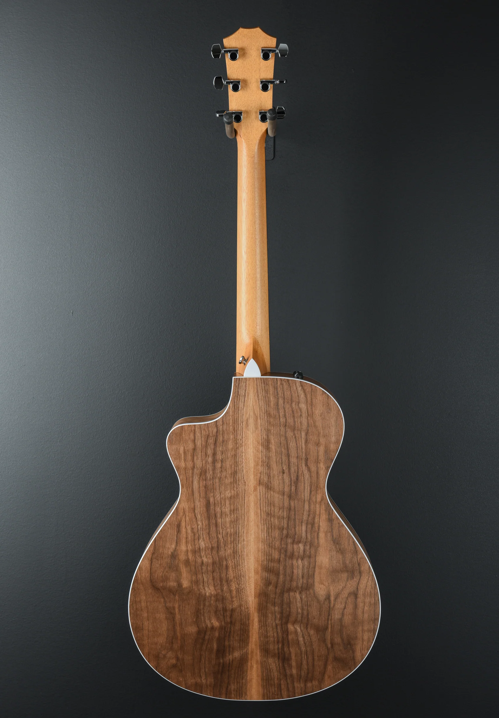 212CE Walnut - Image 4