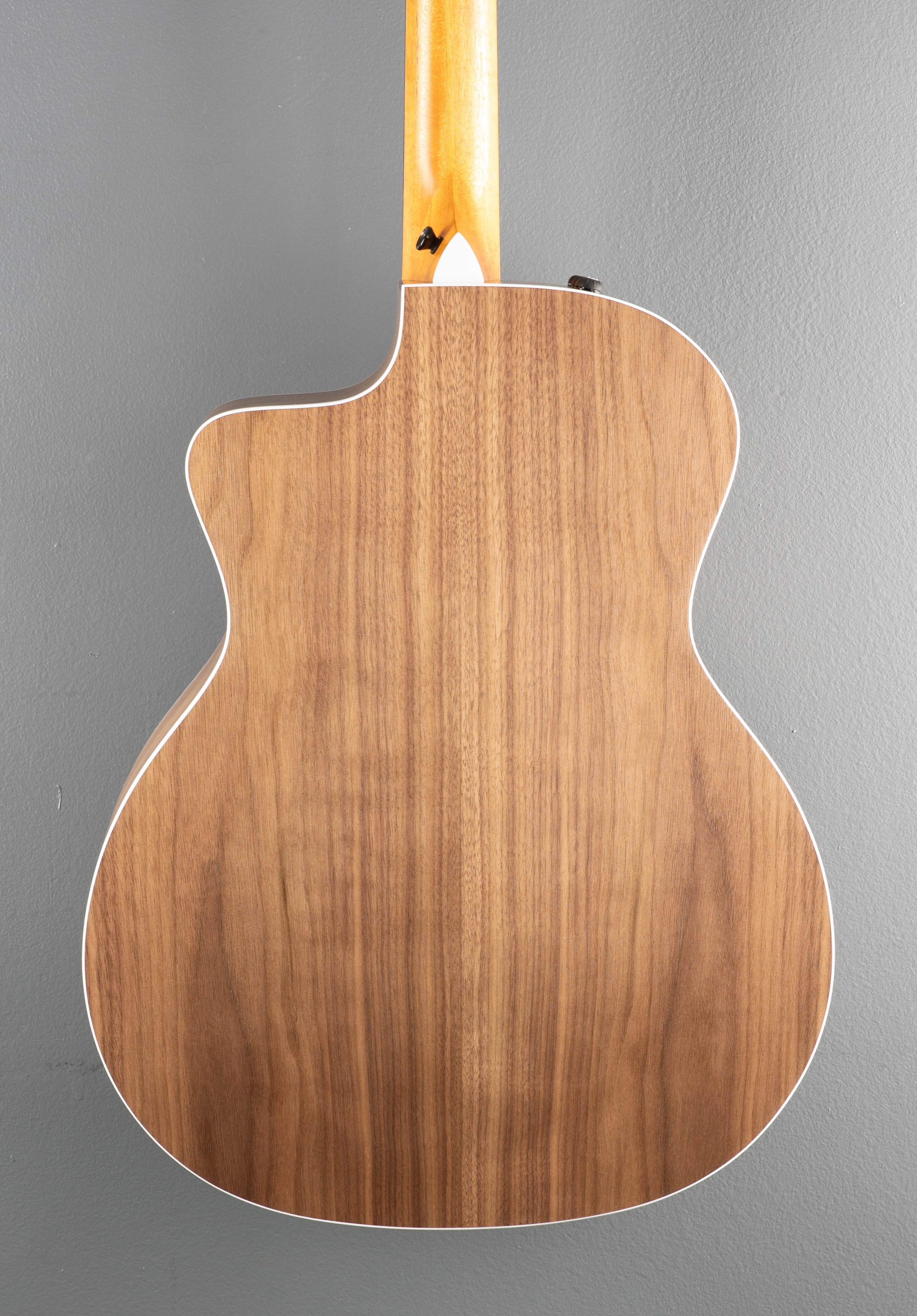 214CE Walnut - Image 4