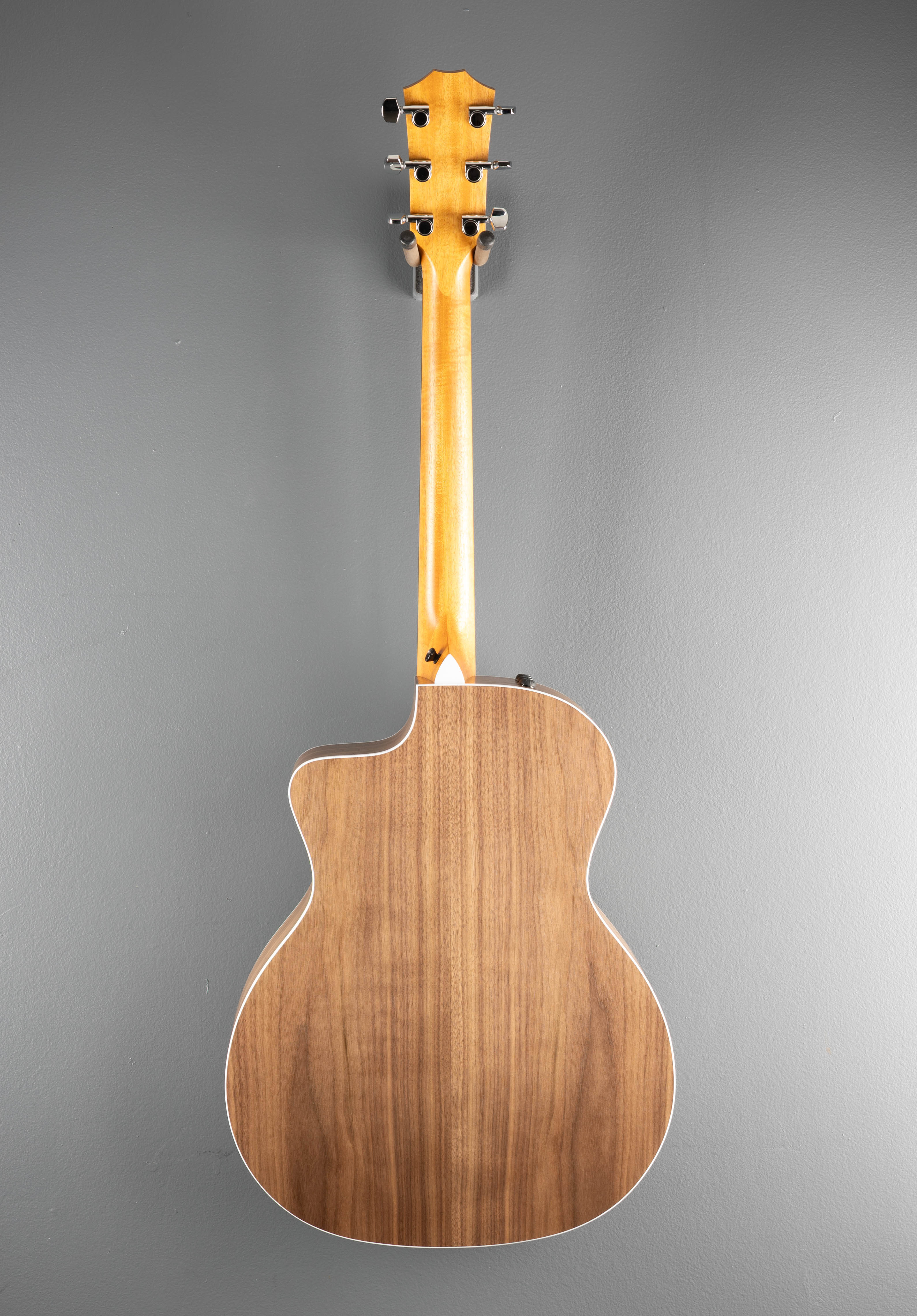 214CE Walnut - Image 5
