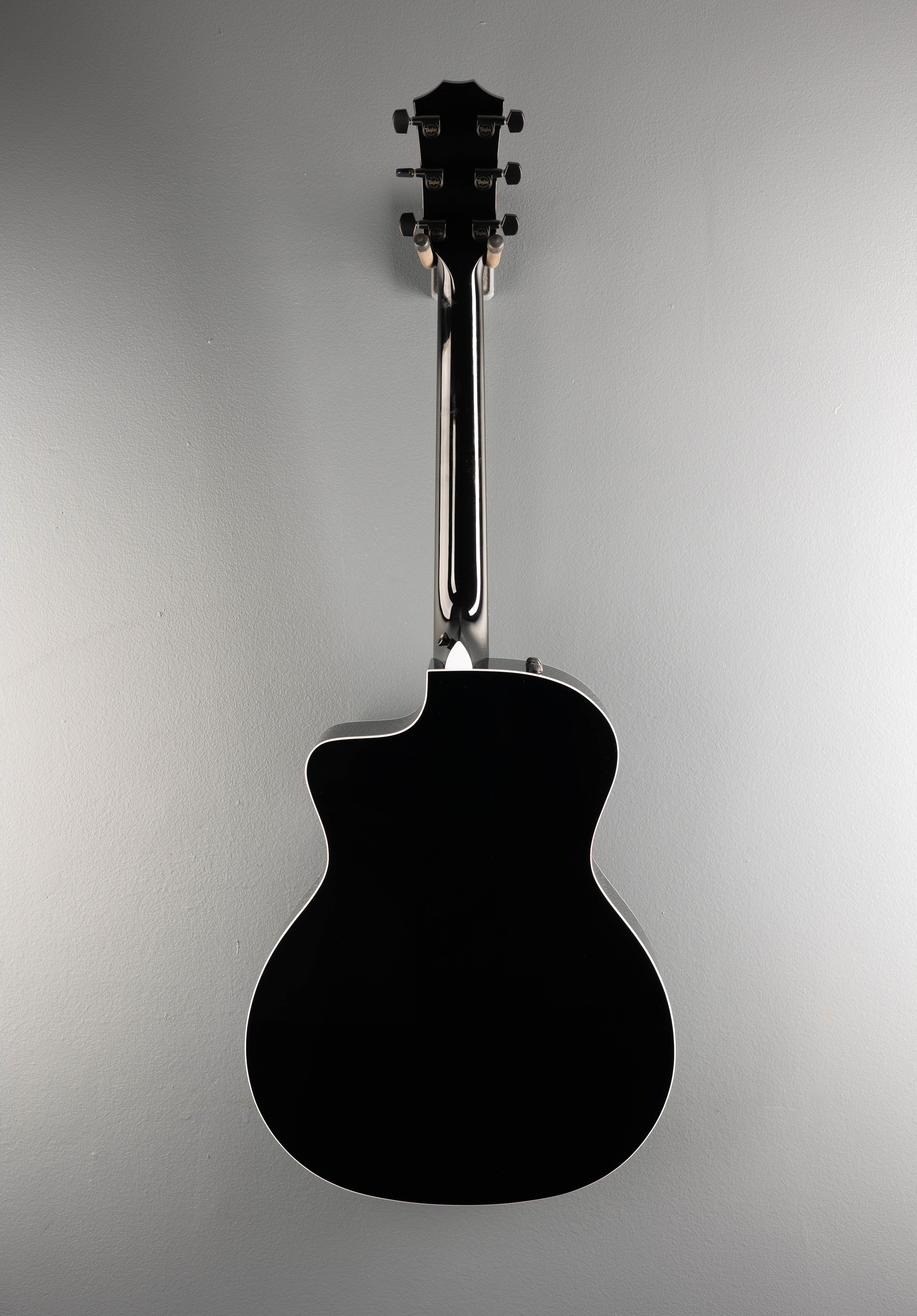 USED 214CE BLK Plus '25 - Image 5