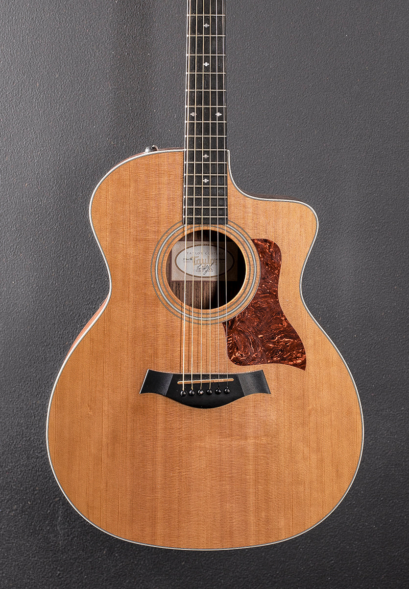 USED 214CE DLX '14 - Image 2