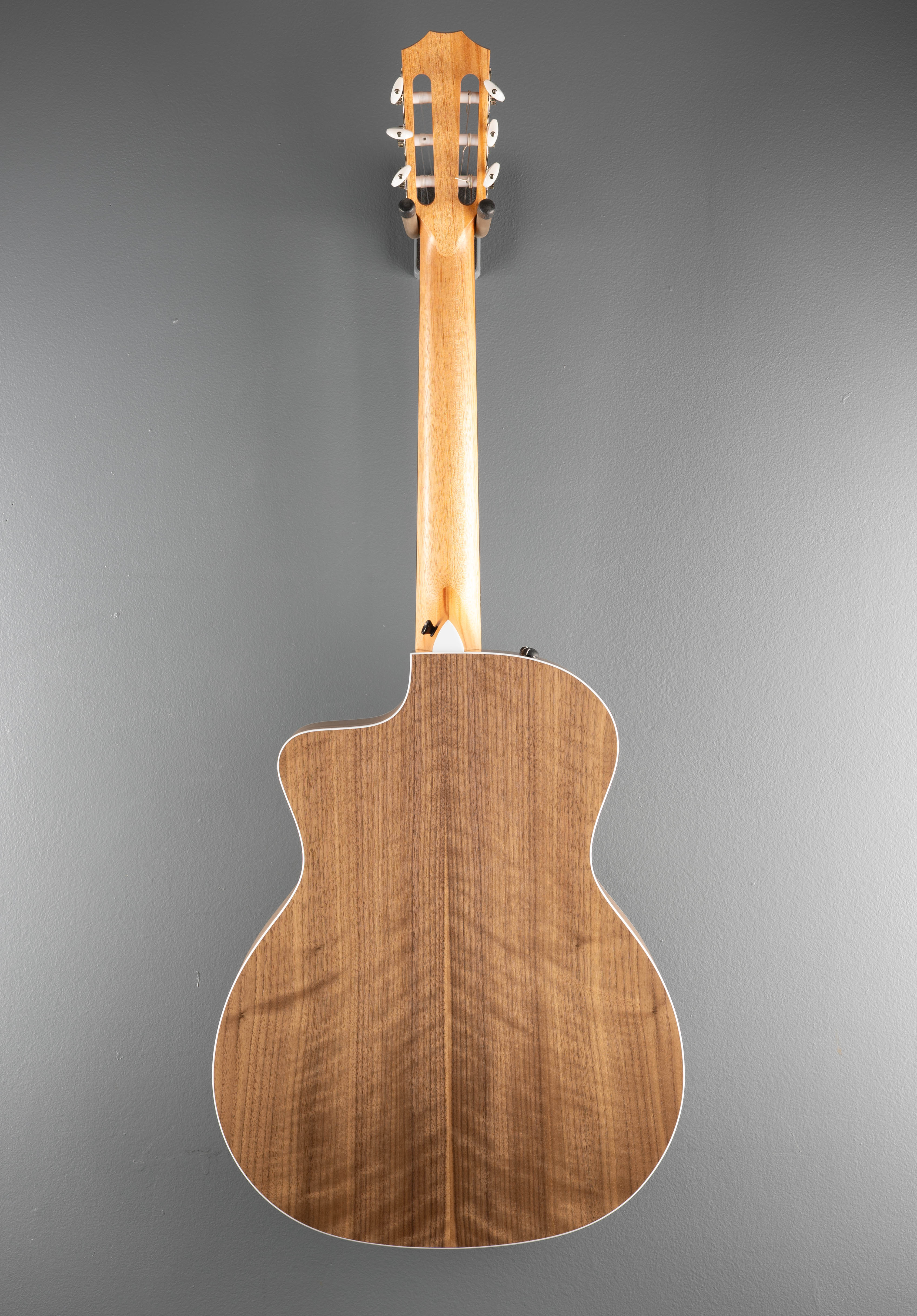 USED 214CE-N Walnut '26 - Image 5