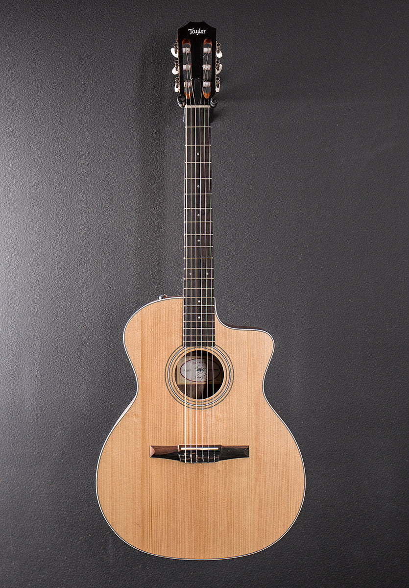 USED 214CE-N Walnut '26 - Image 3
