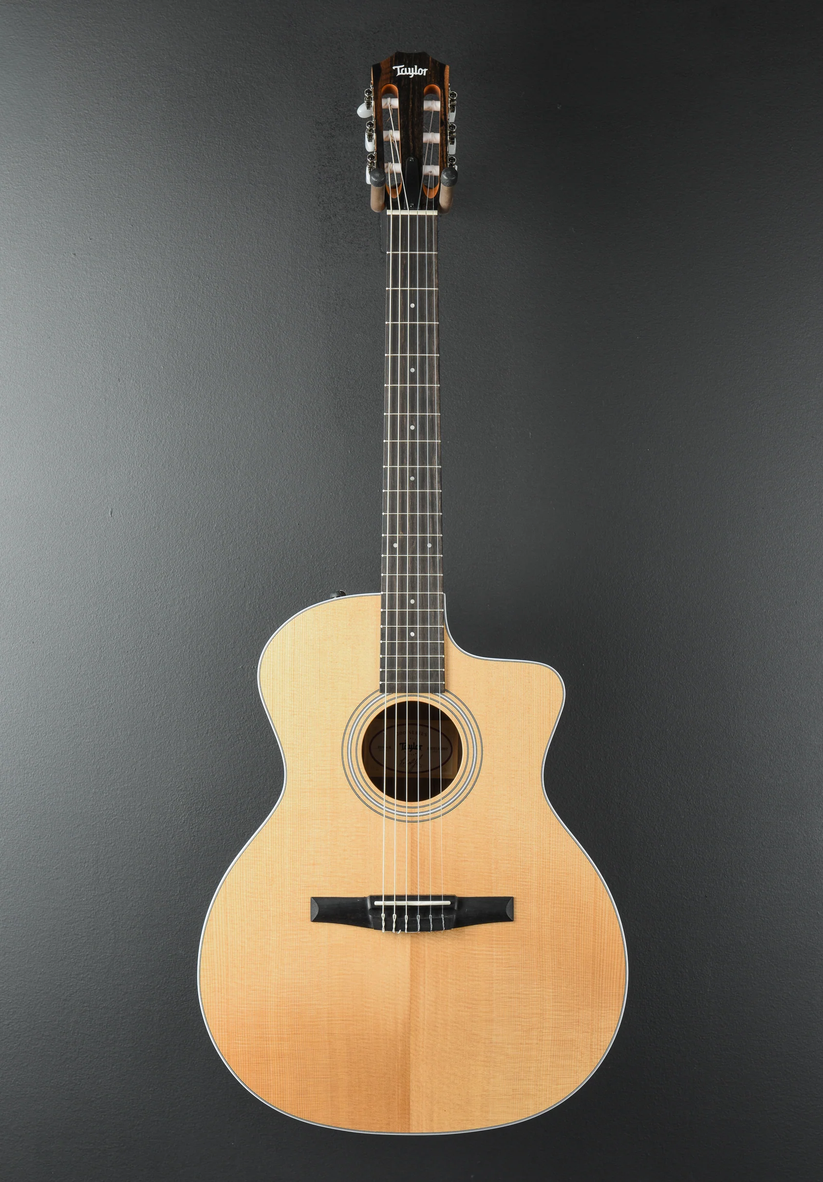 USED 214CE-N Walnut '26 - Image 3