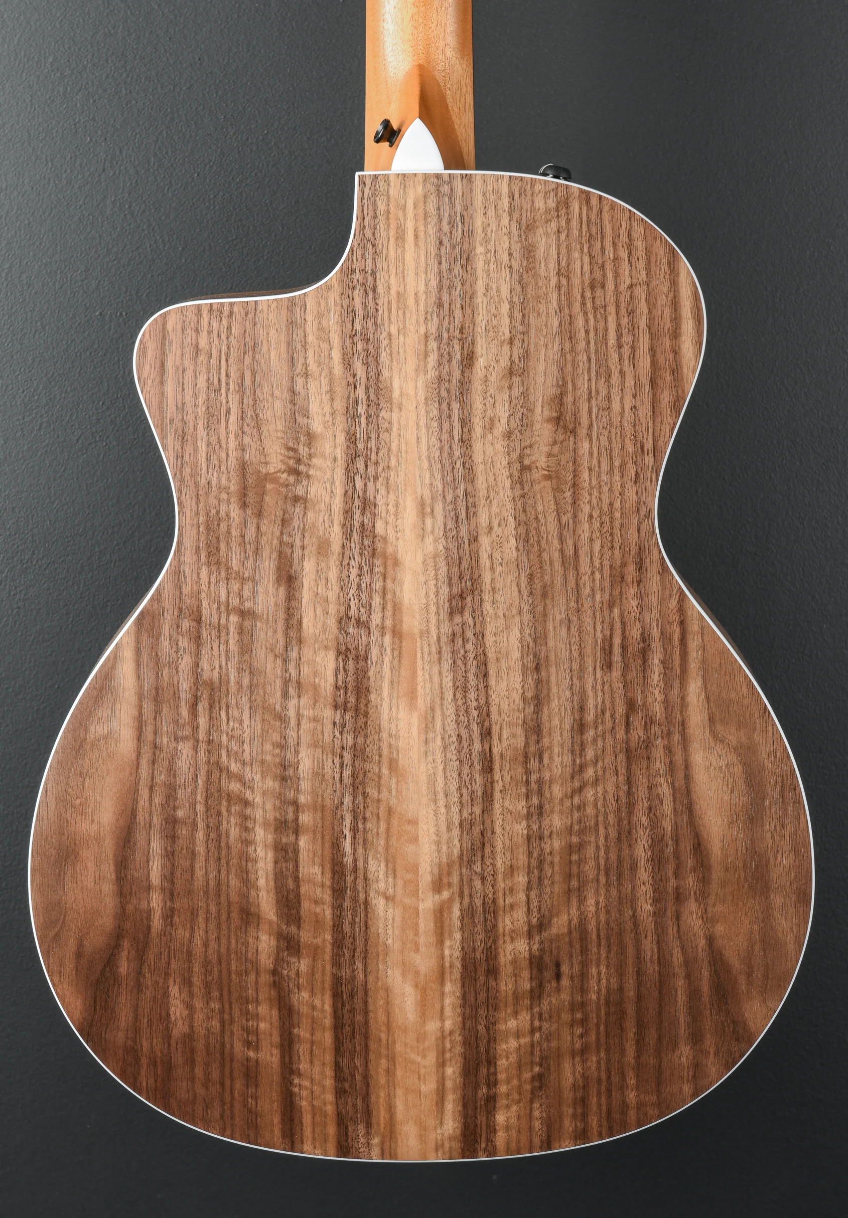 USED 214CE-N Walnut '26 - Image 4