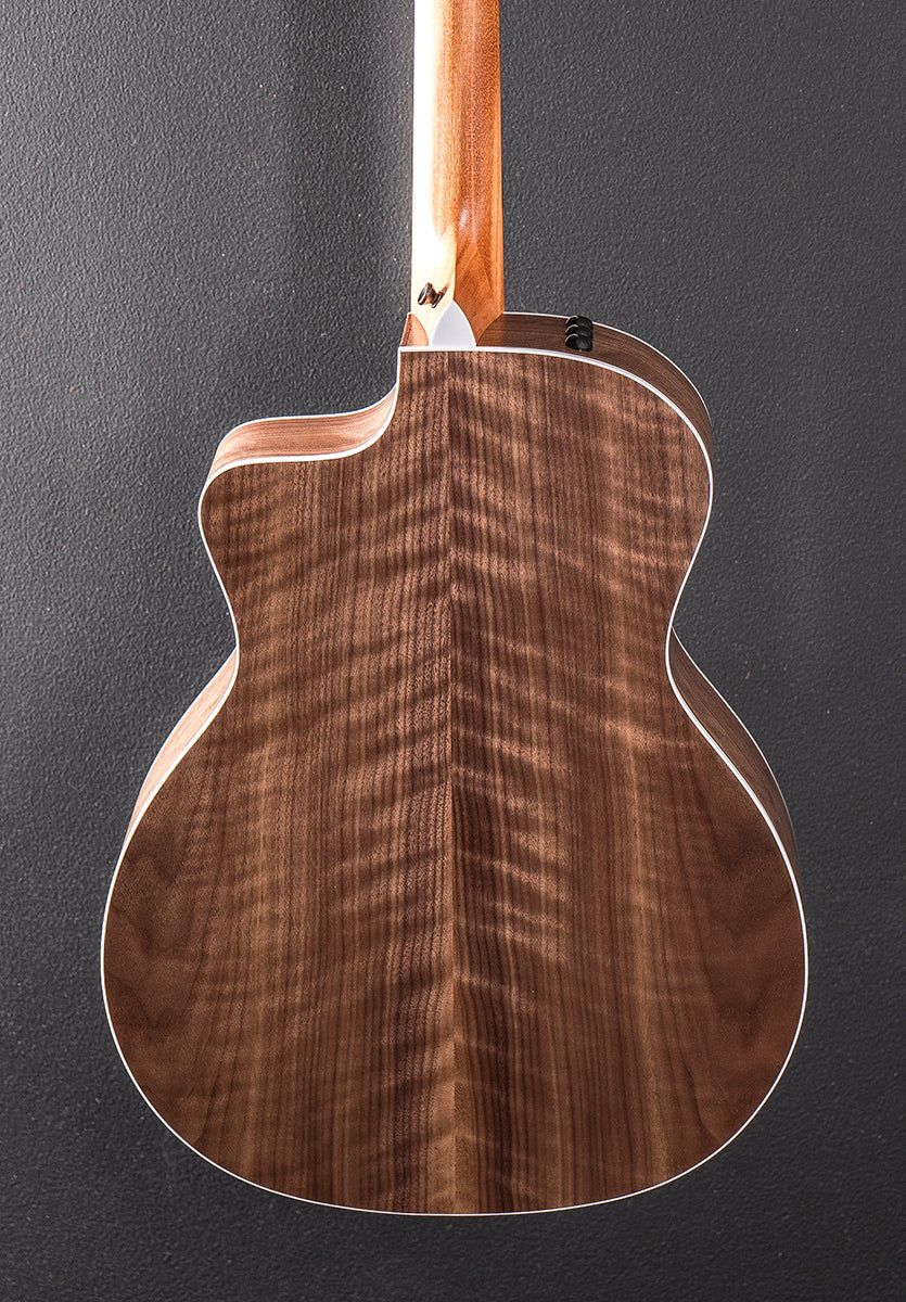 Used 214CE Walnut '26 - Image 4