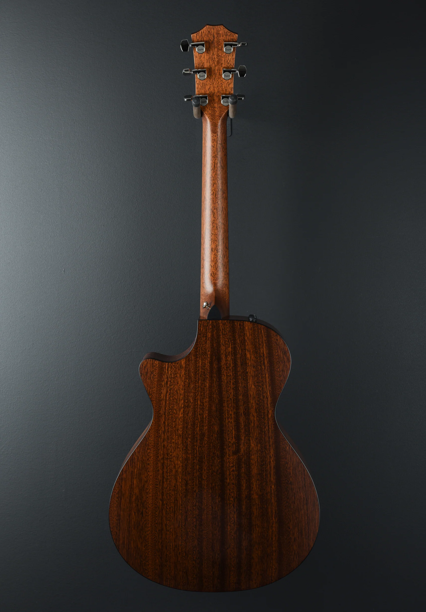 312CE - Image 4