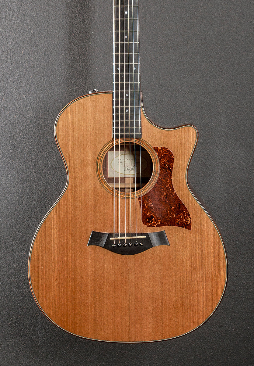 USED 714CE '05 - Image 2