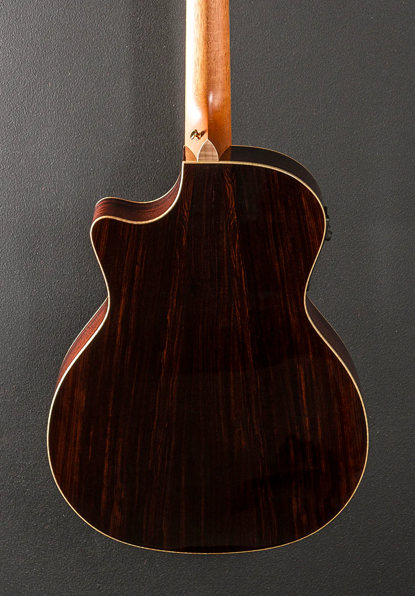 USED 854CE Limited 12 String '02 - Image 4