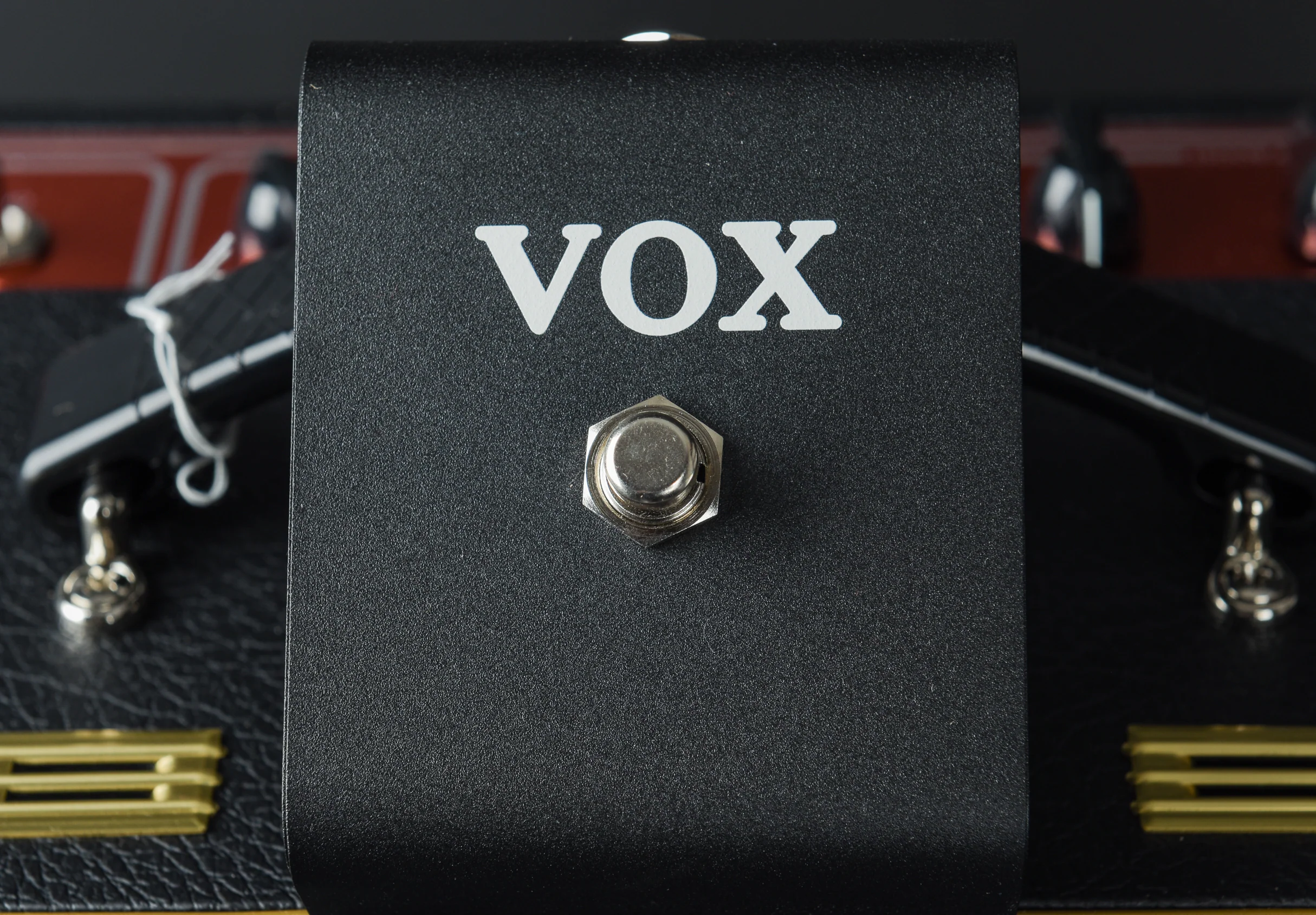 AC-10 HAND-WIRED GUITAR AMPLIFIER - Image 3