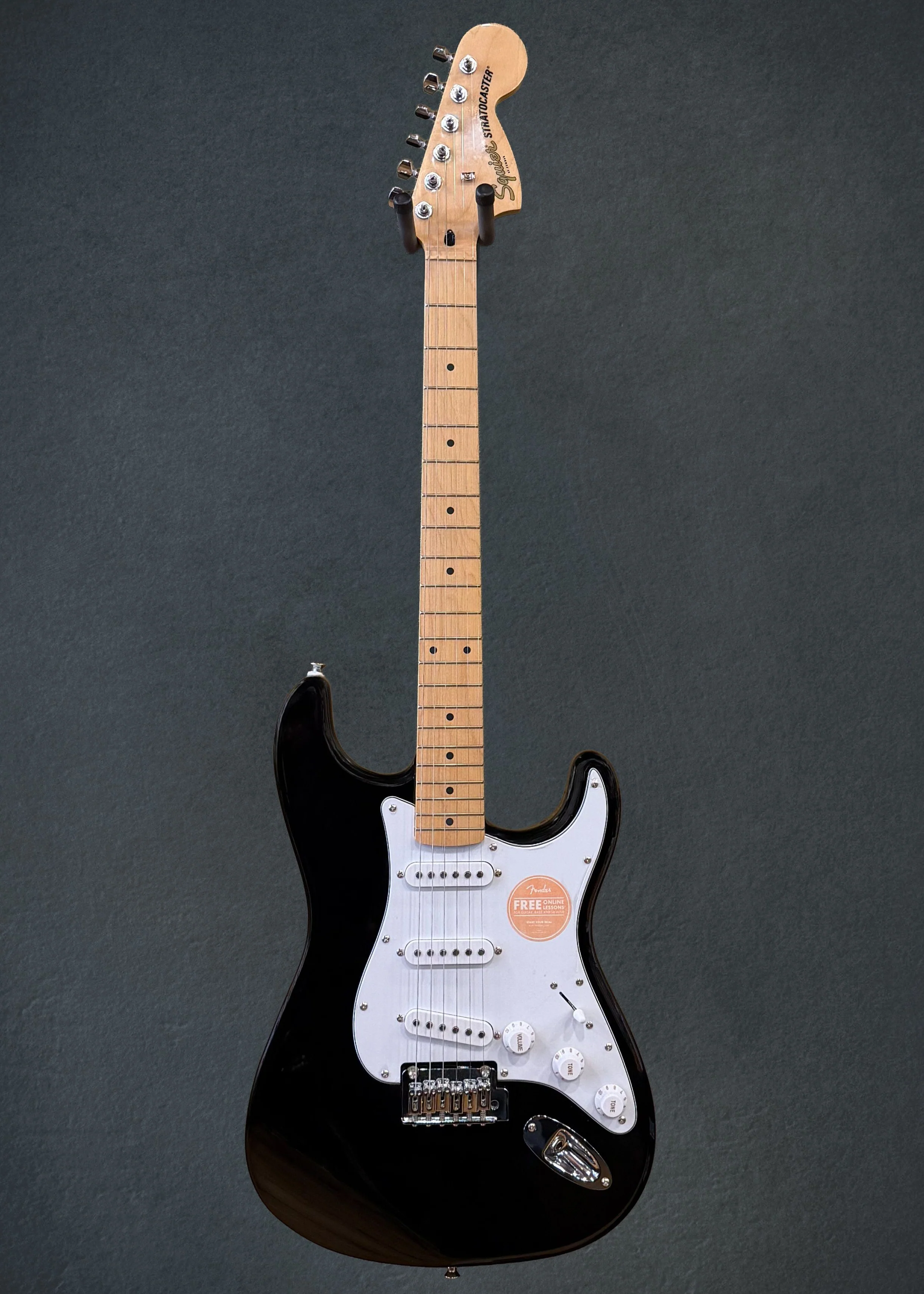 AFFINITY SERIES™ STRATOCASTER®-Black - Image 3