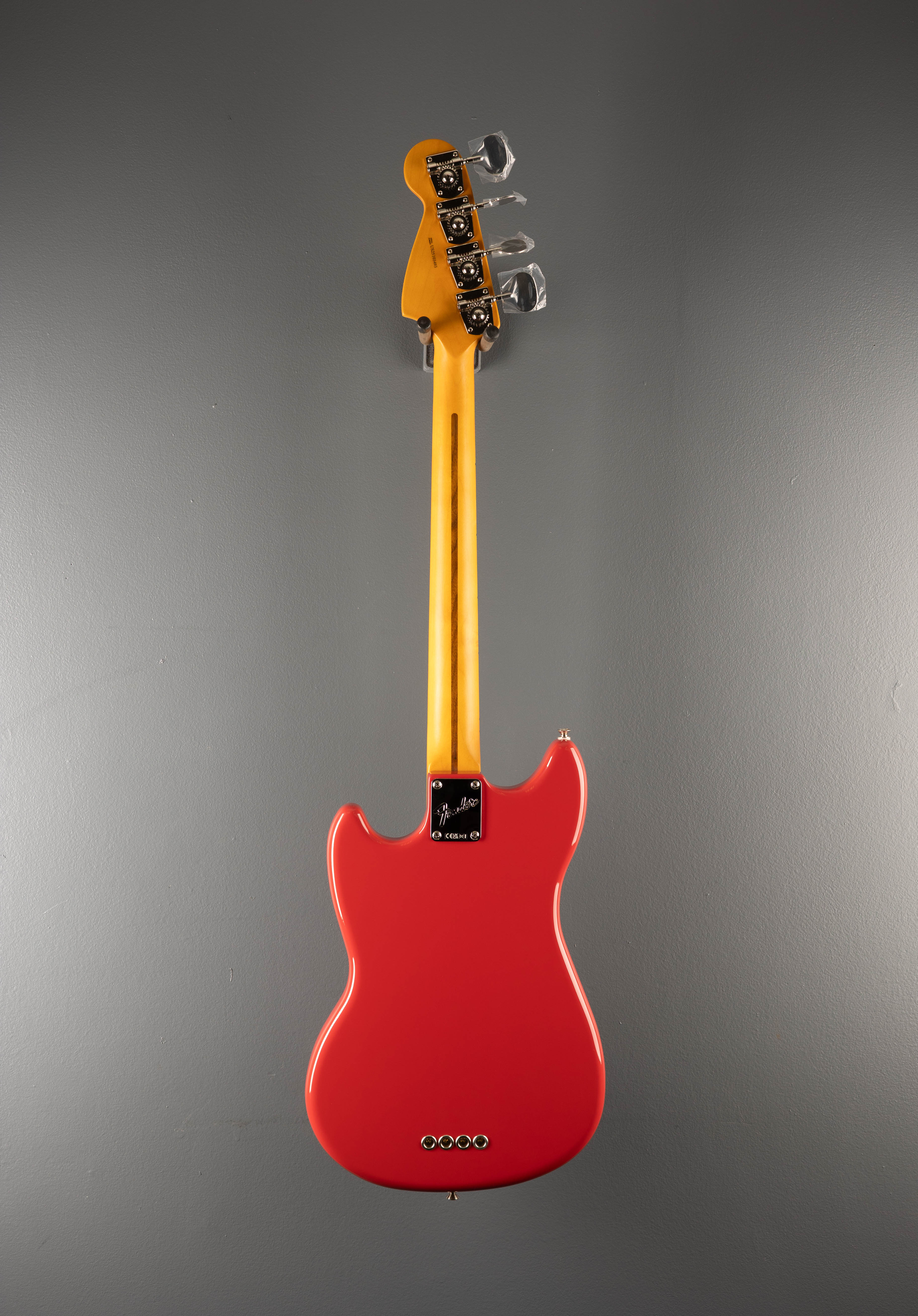 American Professional Classic Mustang Bass - Faded Dakota Red - Image 4