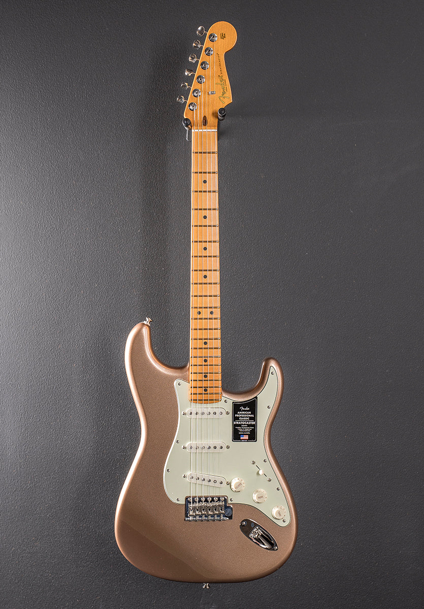American Professional Classic Stratocaster - Faded Firemist Gold w/Maple - Image 3