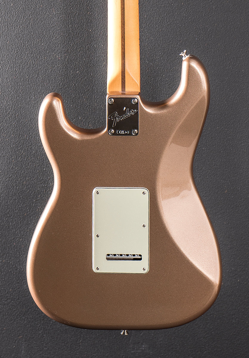 American Professional Classic Stratocaster - Faded Firemist Gold w/Maple - Image 4