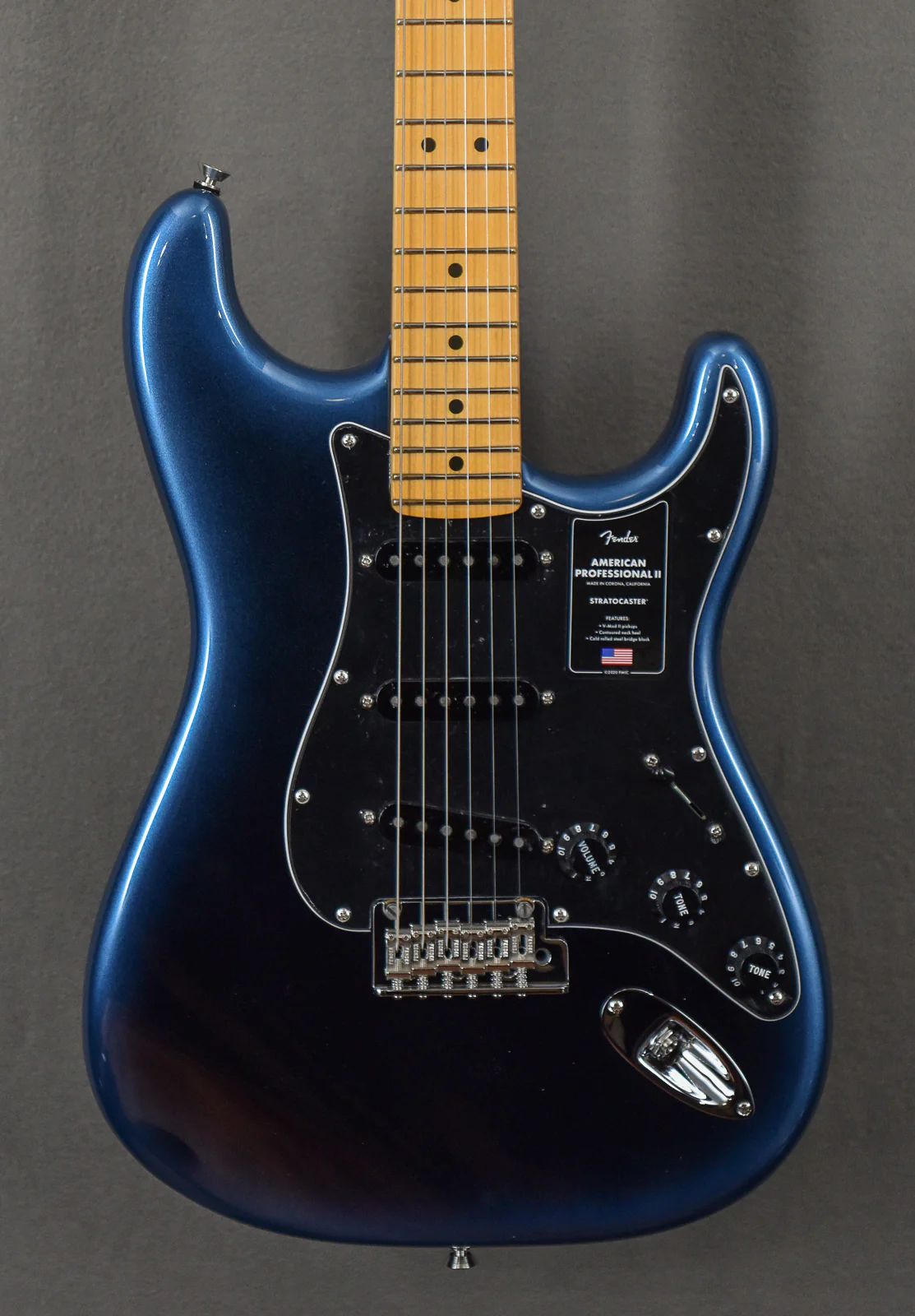 American Professional II Stratocaster - Dark Night w/Maple Fingerboard - Image 3