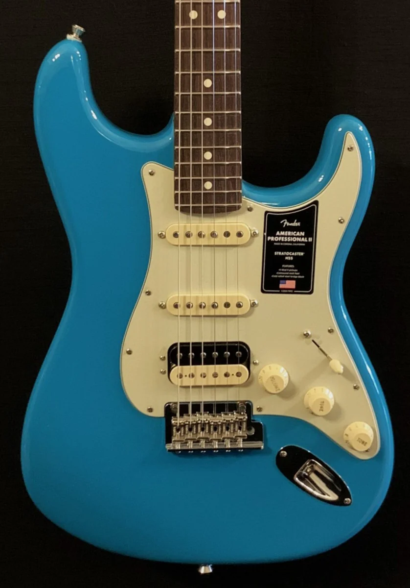 American Professional II Stratocaster HSS - Miami Blue w/Rosewood - Image 2