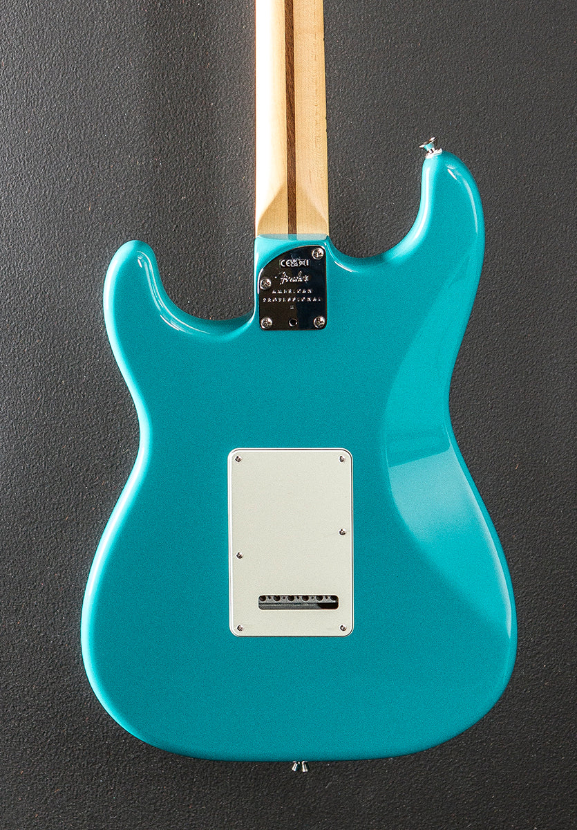 American Professional II Stratocaster – Miami Blue w/Maple - Image 4