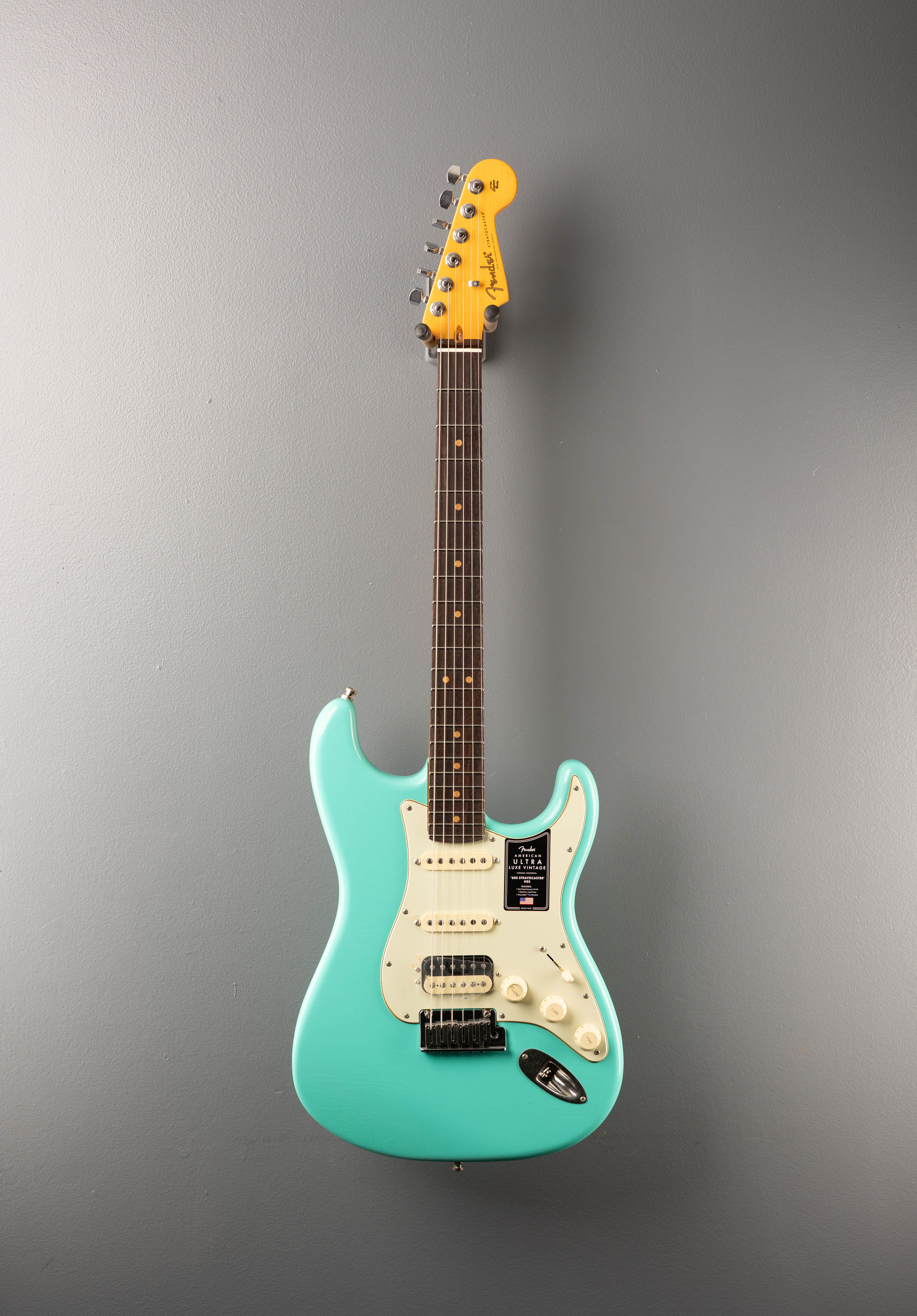 American Ultra Luxe Vintage '60s Stratocaster HSS - Sea Foam Green - Image 3