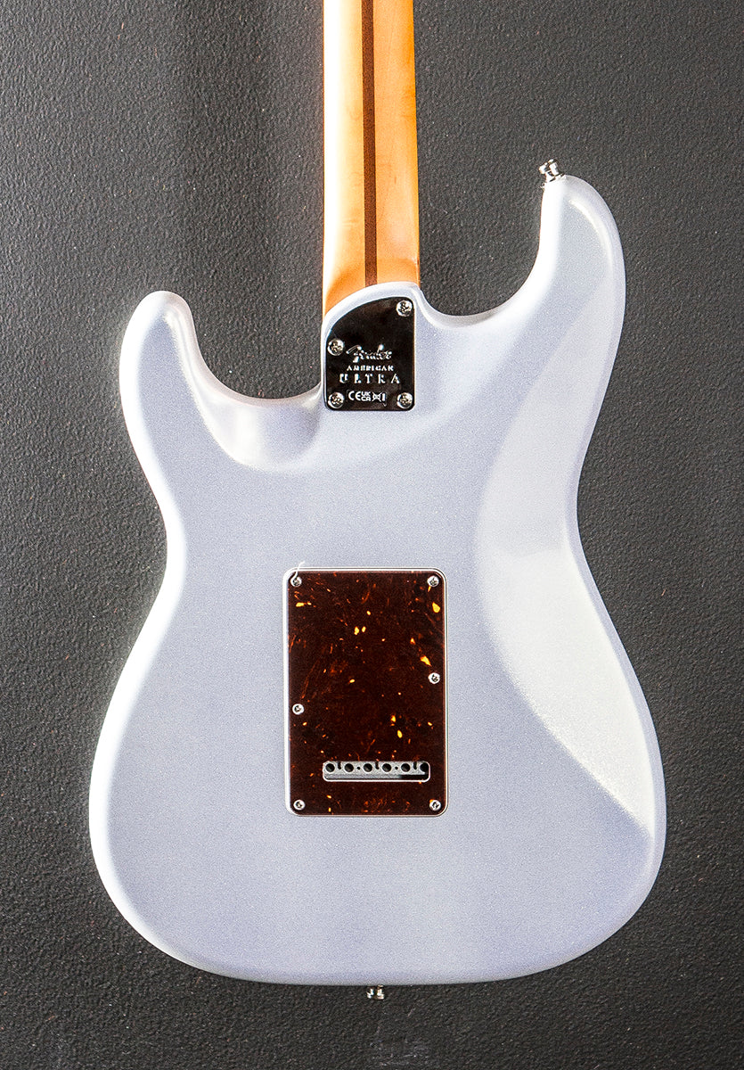 American Ultra Stratocaster - Arctic Pearl w/Rosewood - Image 4