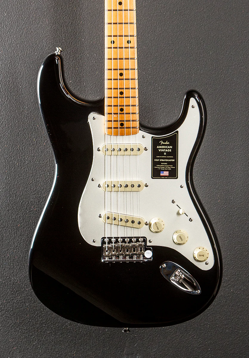 American Vintage II 1957 Stratocaster - Black - Image 2