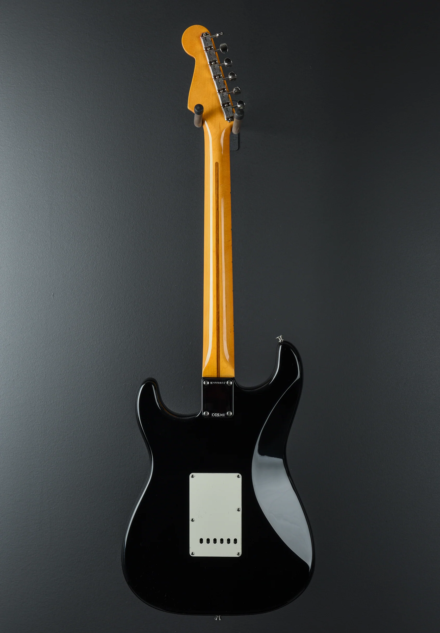 American Vintage II 1957 Stratocaster - Black - Image 4