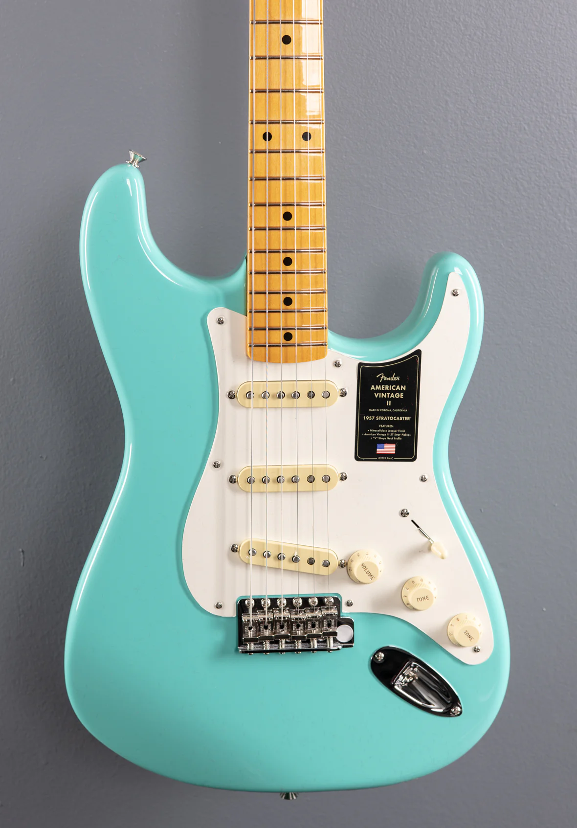 American Vintage II 1957 Stratocaster - Sea Foam Green - Image 2