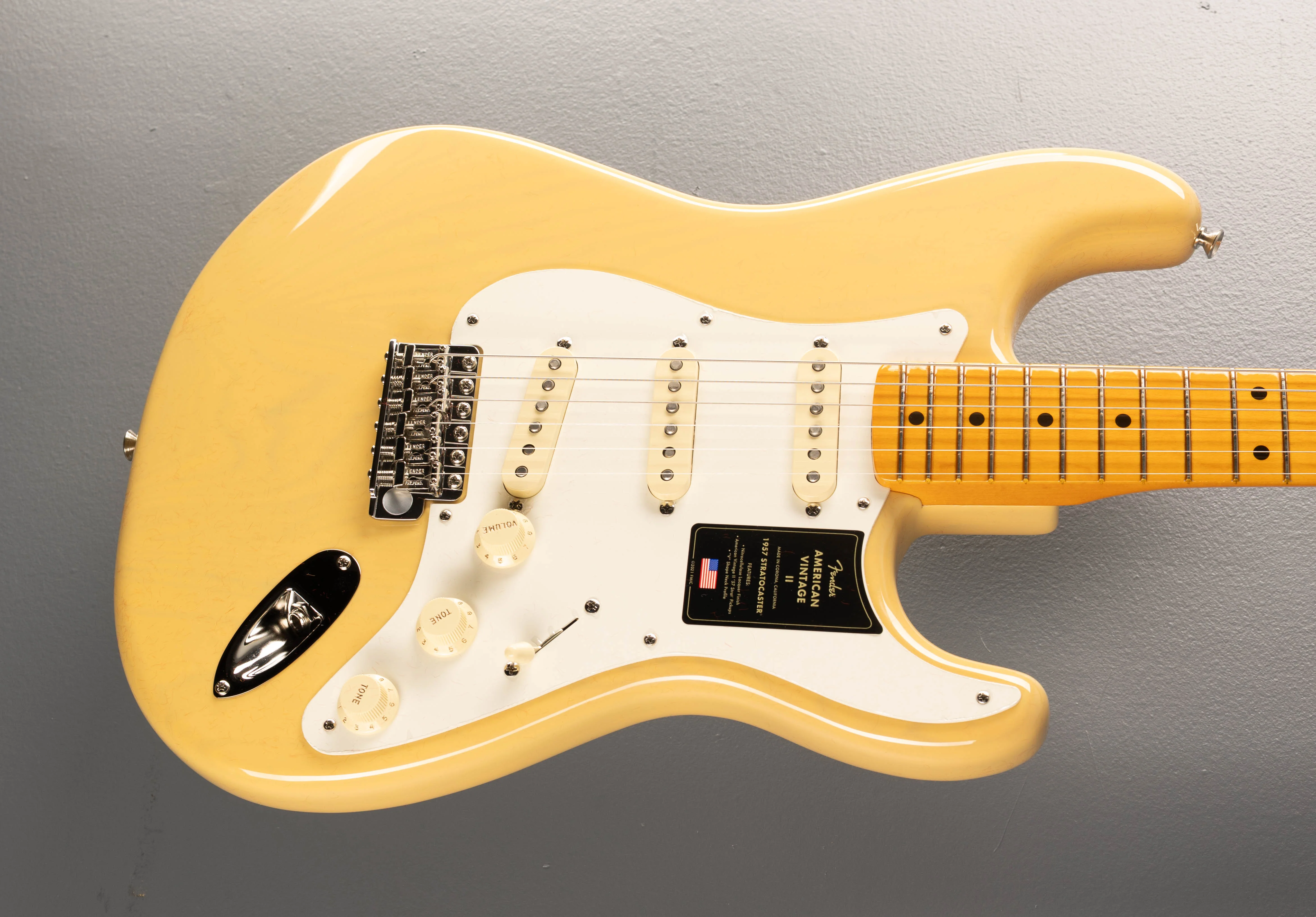 American Vintage II 1957 Stratocaster - Vintage Blonde