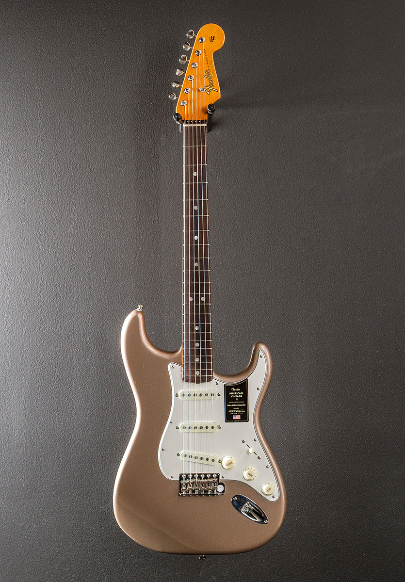 American Vintage II 1965 Stratocaster - Shoreline Gold - Image 3