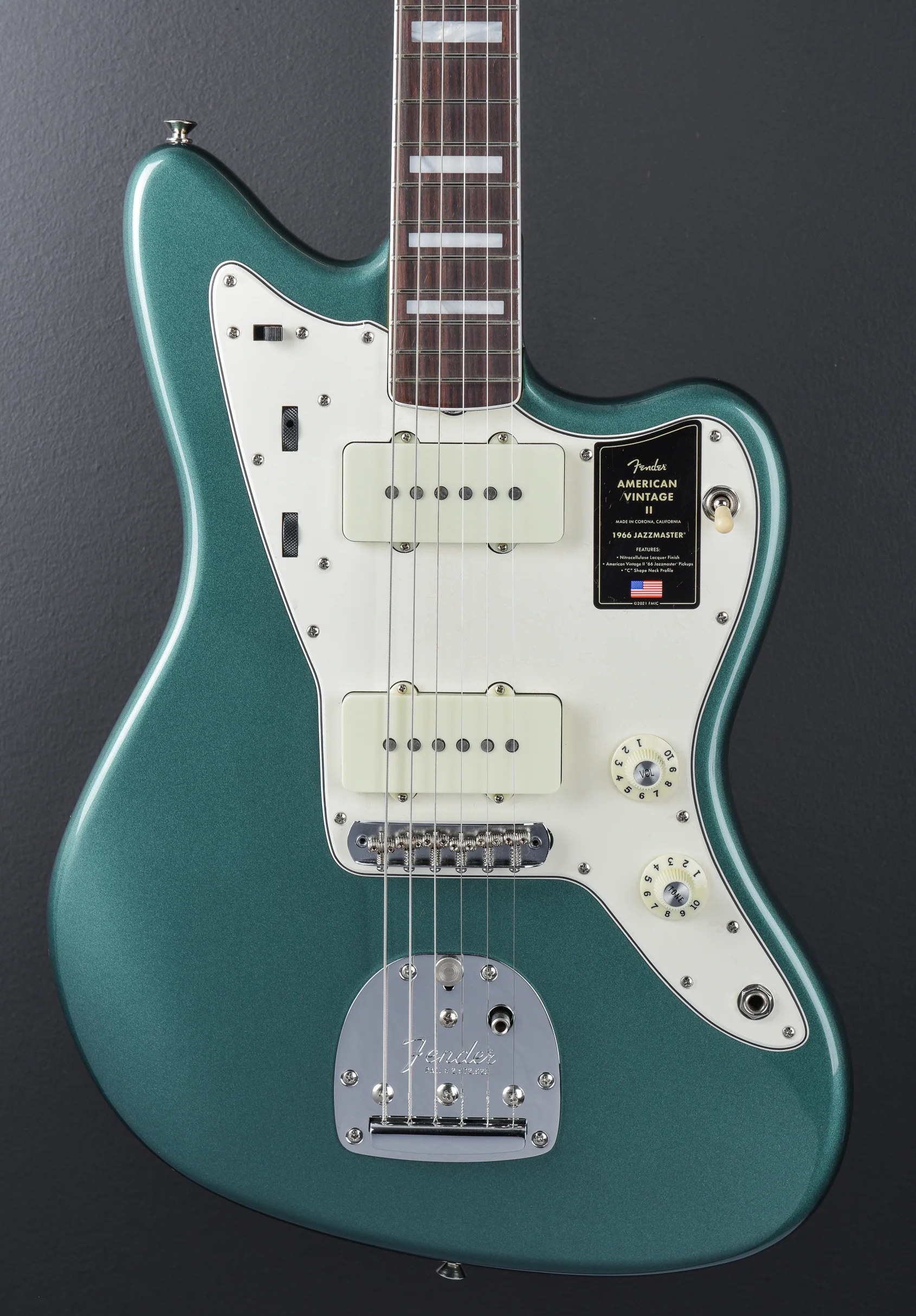American Vintage II 1966 Jazzmaster - Sherwood Green Metallic - Image 2