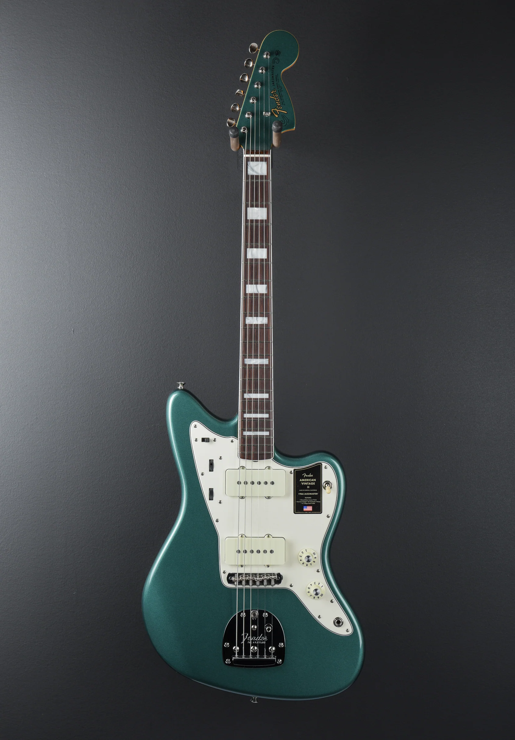 American Vintage II 1966 Jazzmaster - Sherwood Green Metallic - Image 3