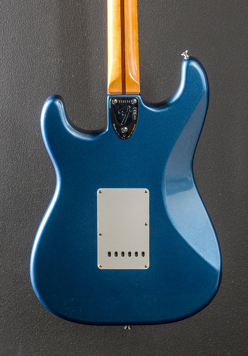 American Vintage II 1973 Stratocaster - Lake Placid Blue w/Maple - Image 4