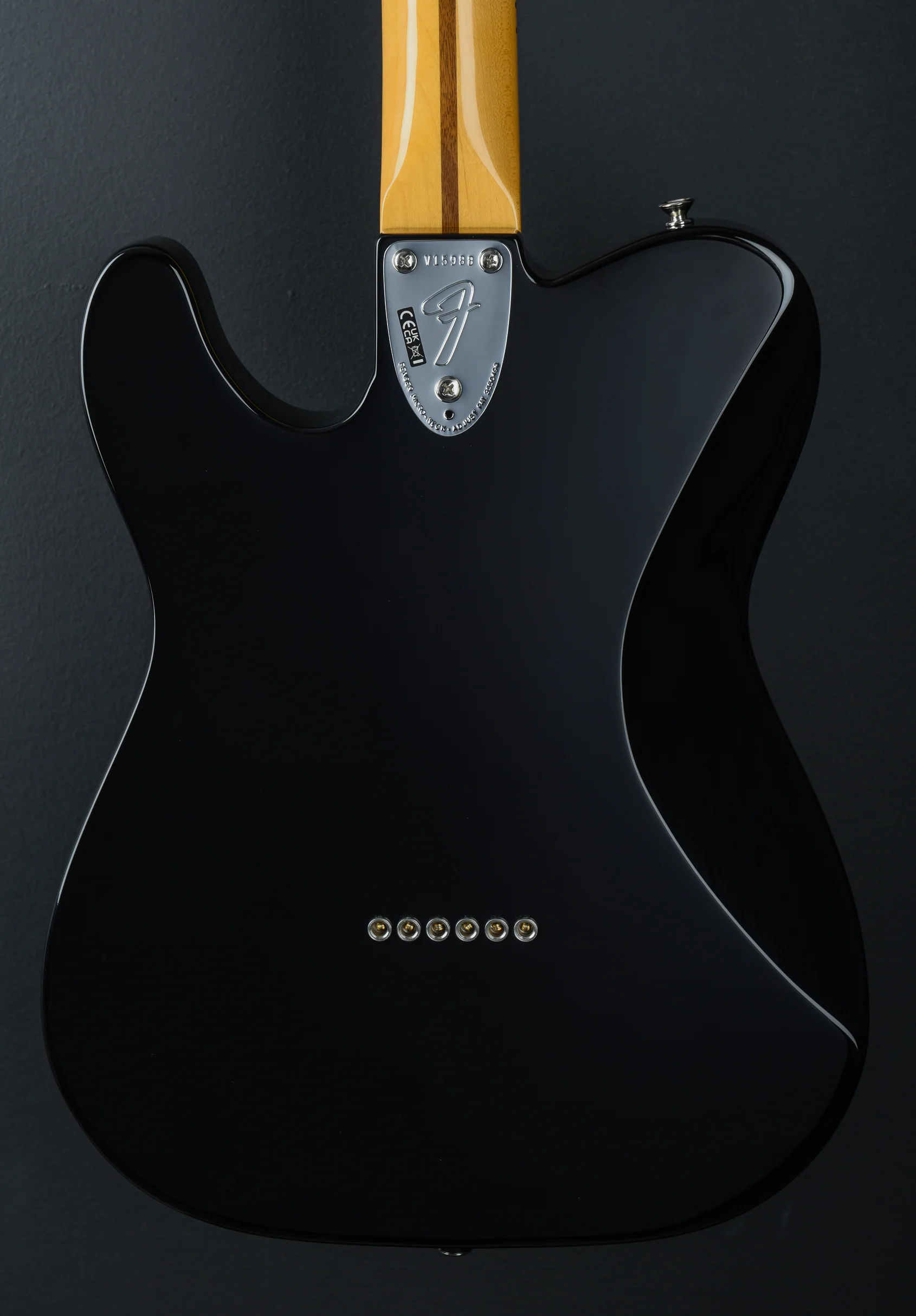 American Vintage II 1975 Telecaster Deluxe - Black - Image 4