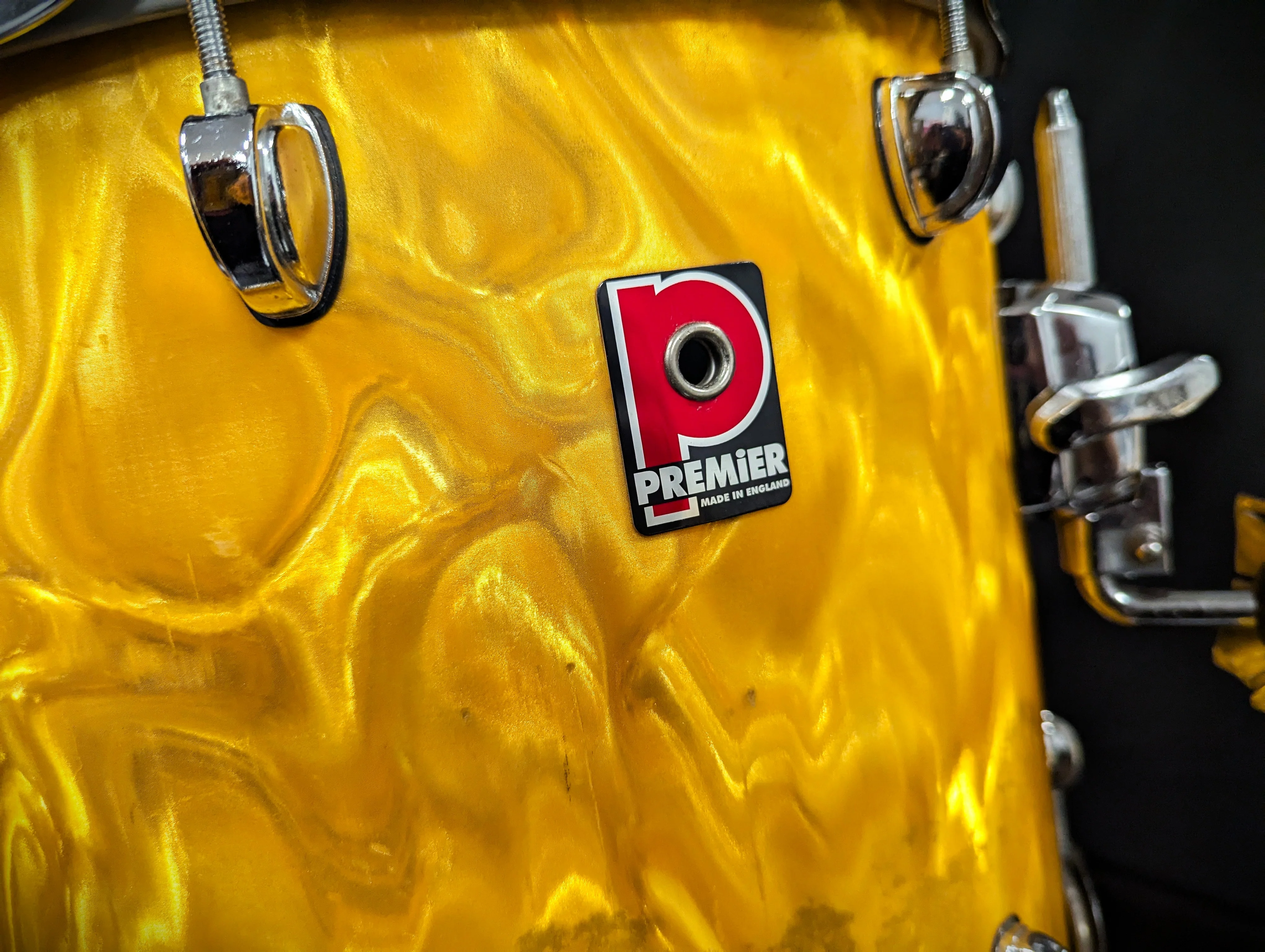 APK Yellow Satin Flame 4-Piece Shell Pack with Cymbal/Tom Stand - Image 13