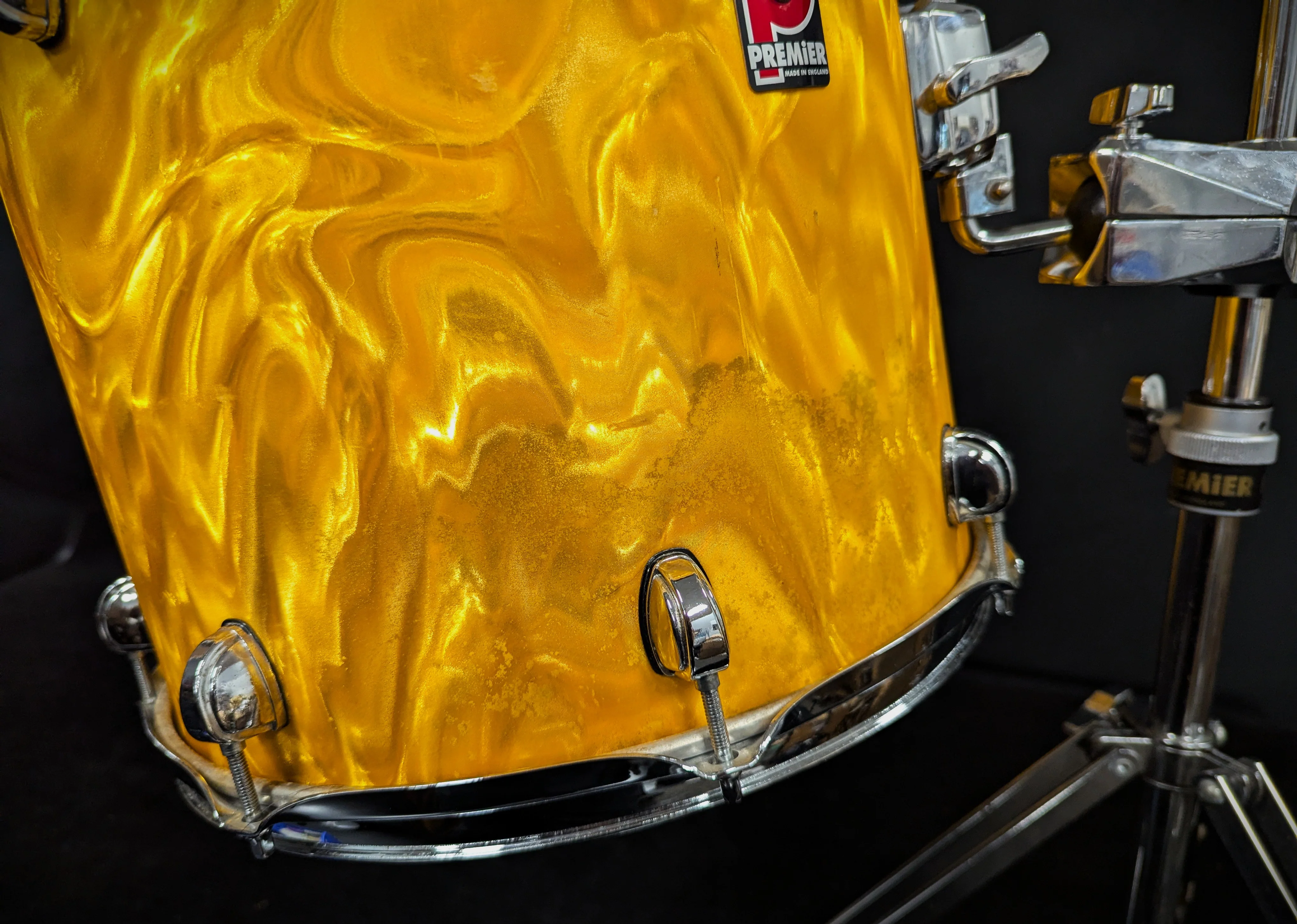 APK Yellow Satin Flame 4-Piece Shell Pack with Cymbal/Tom Stand - Image 15