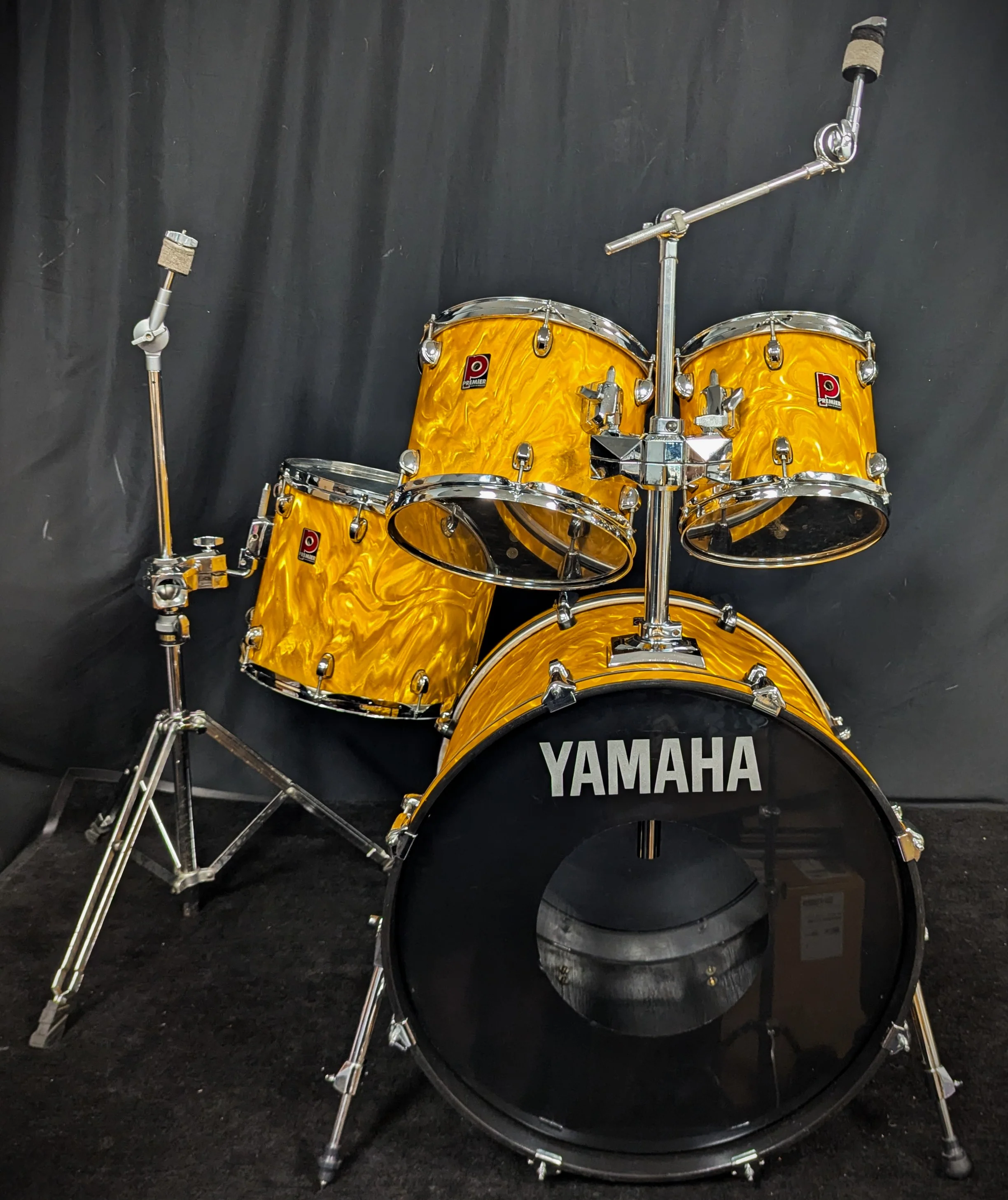 APK Yellow Satin Flame 4-Piece Shell Pack with Cymbal/Tom Stand - Image 2