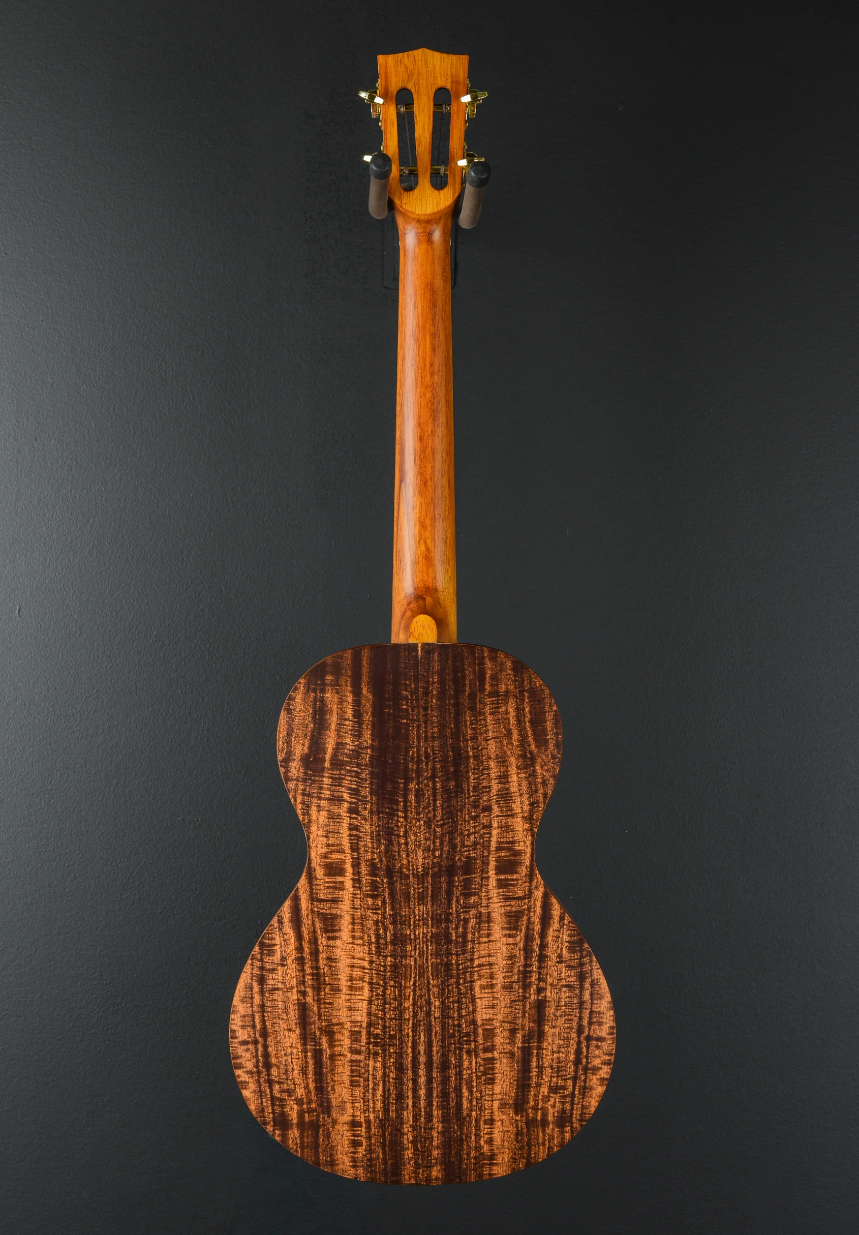 Artist Elite Series Baritone Ukulele – Photo Flame Koa - Image 3