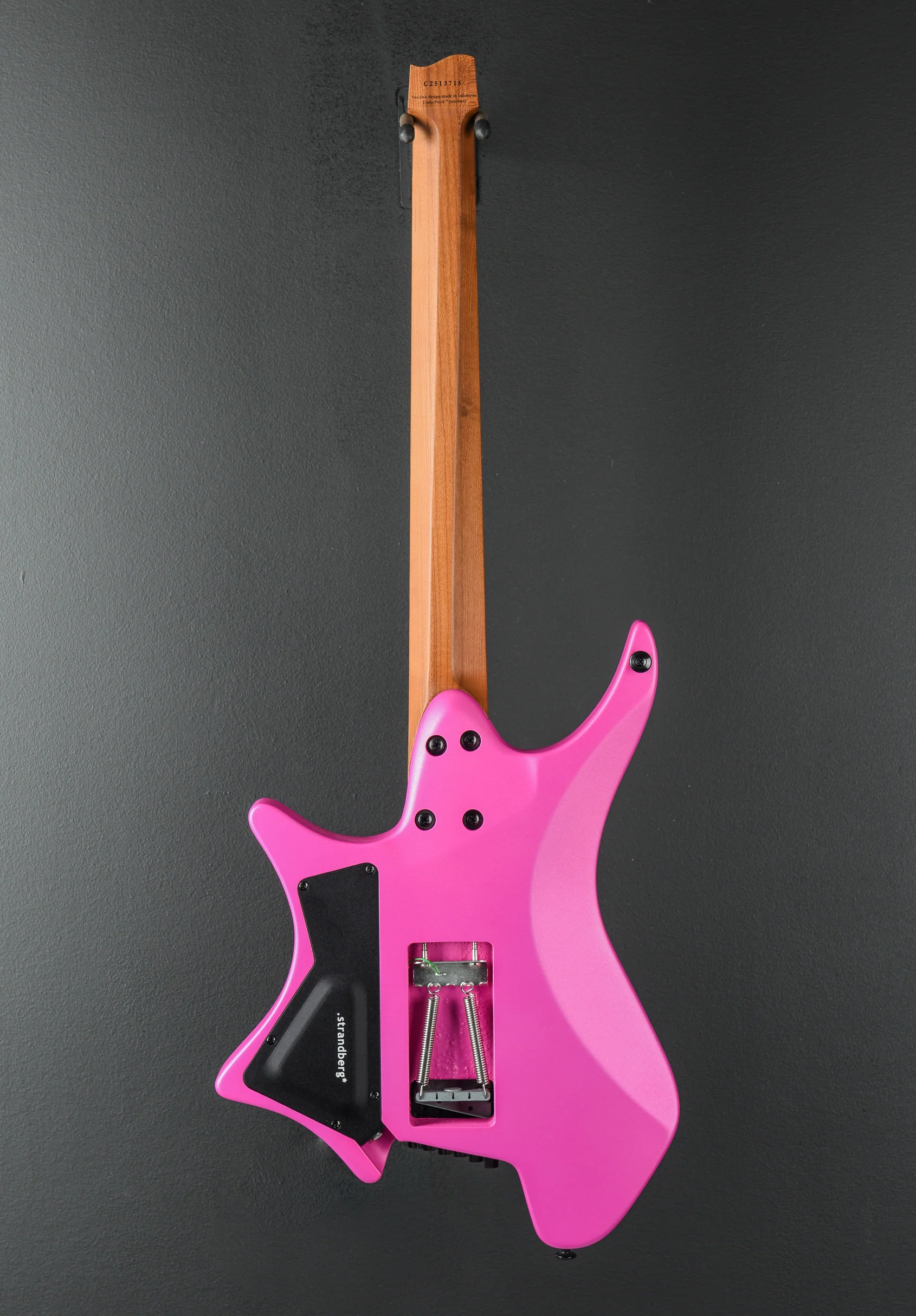 Boden Standard N2.6T - Electric Fuchsia Metallic - Image 5