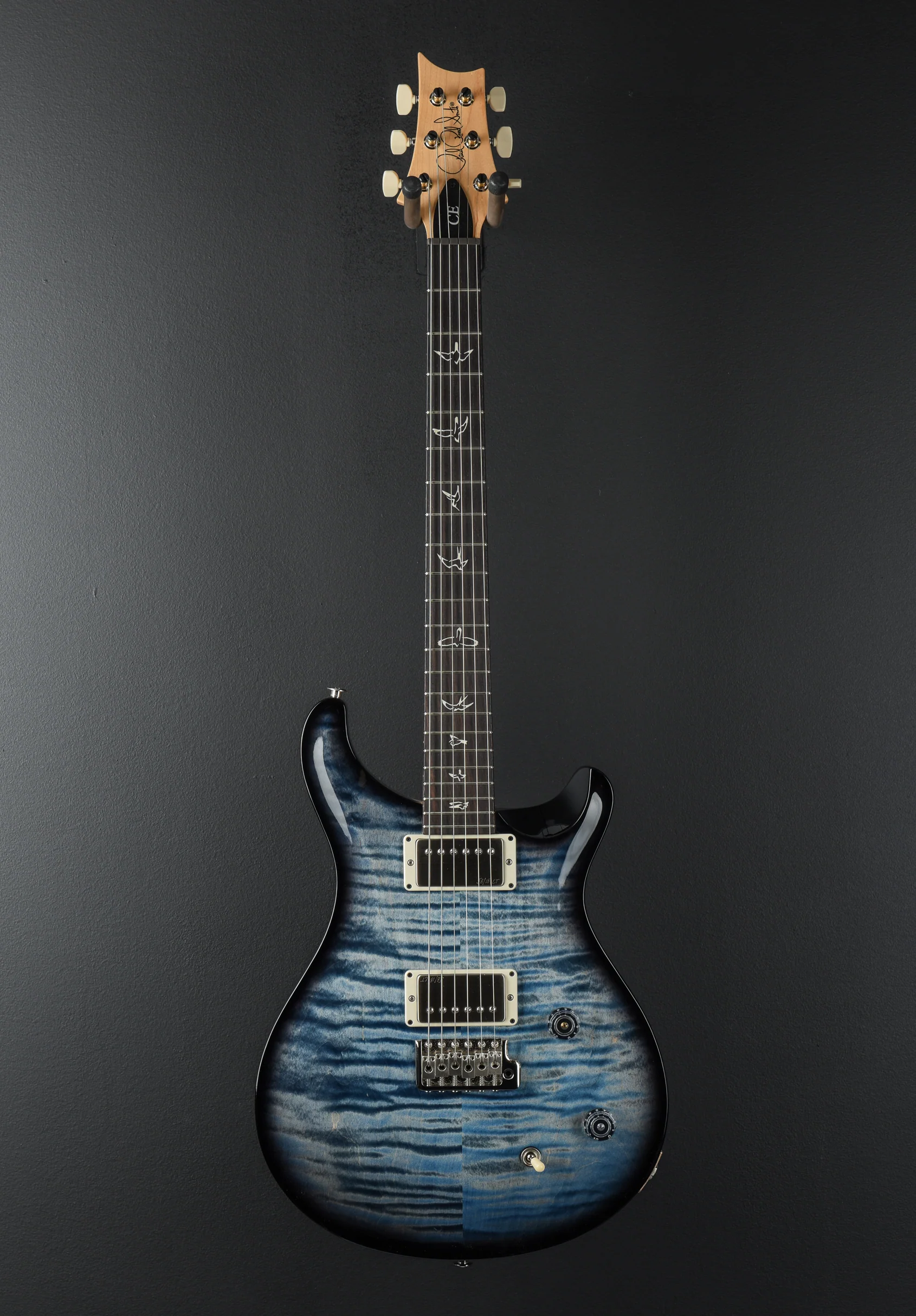 CE-22 Limited Edition - Faded Blue Wraparound Smokeburst - Image 3