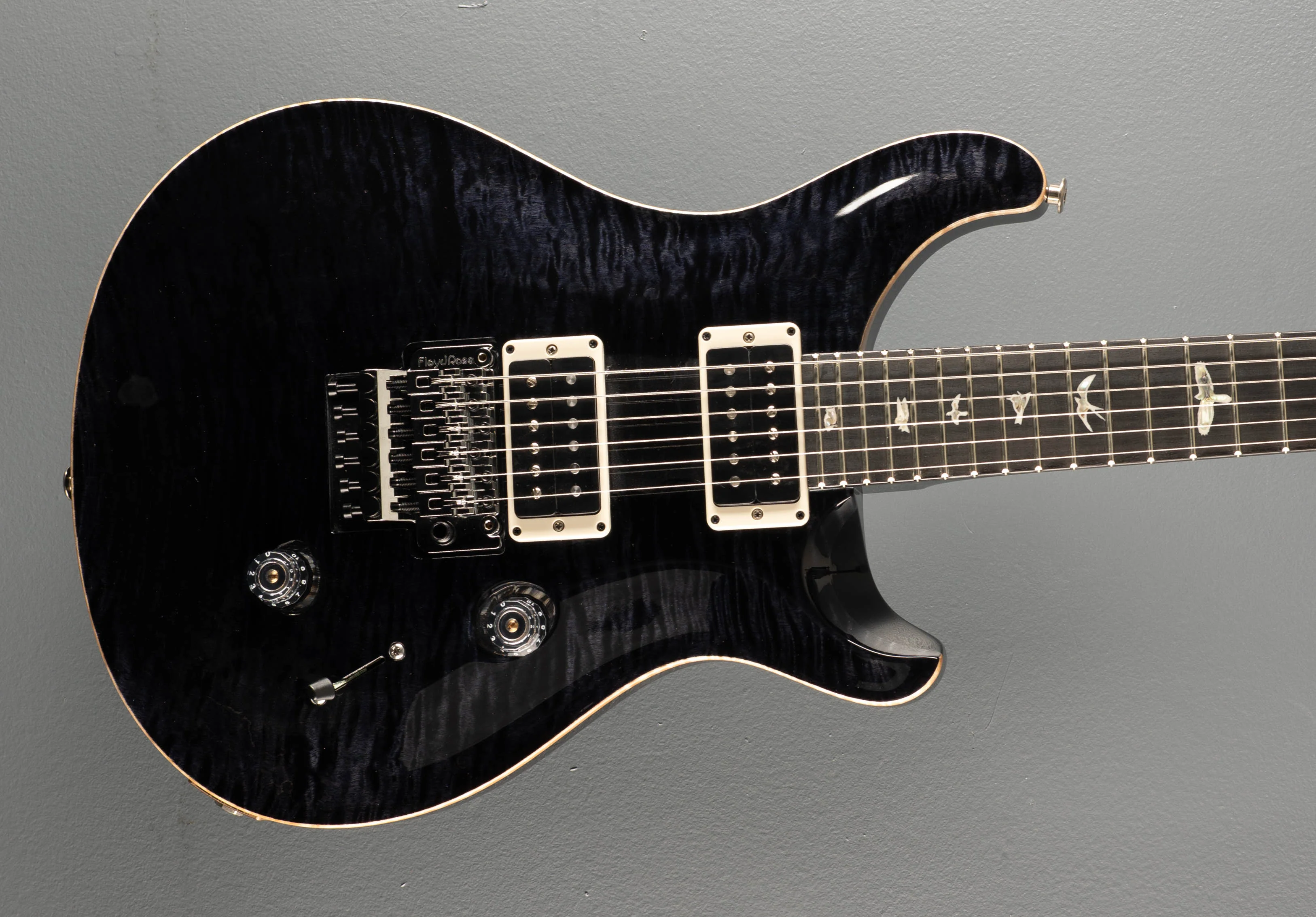 Custom 24 "Floyd" 10 Top - Grey Black