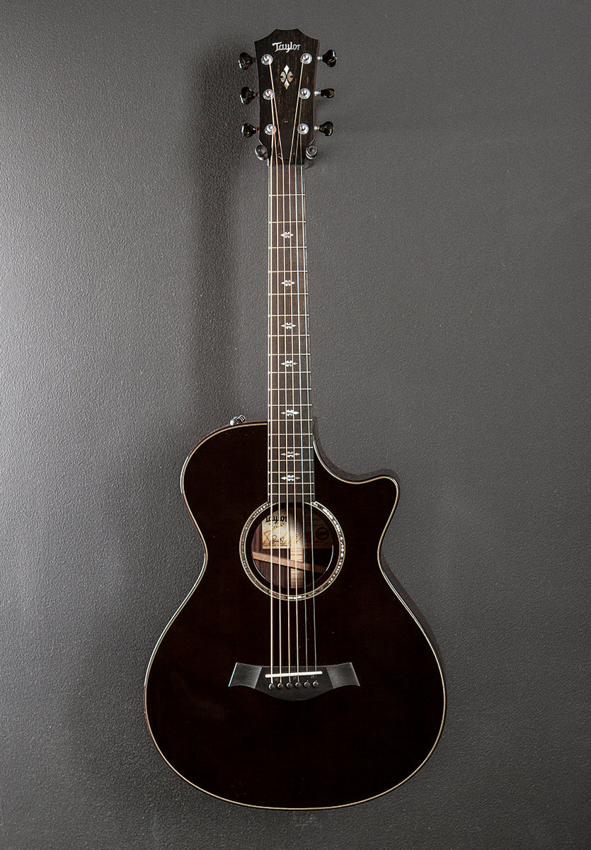 USED Custom GC 12-Fret '24 - Image 3