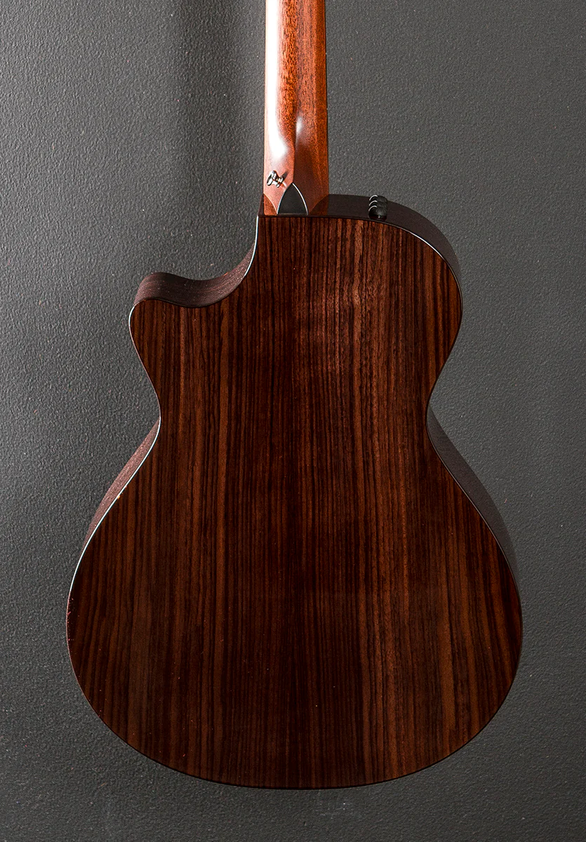 USED Custom GC 12-Fret '24 - Image 4