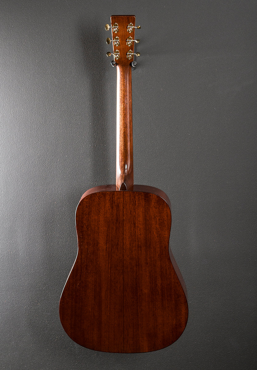 D-18 Modern Deluxe - Image 5