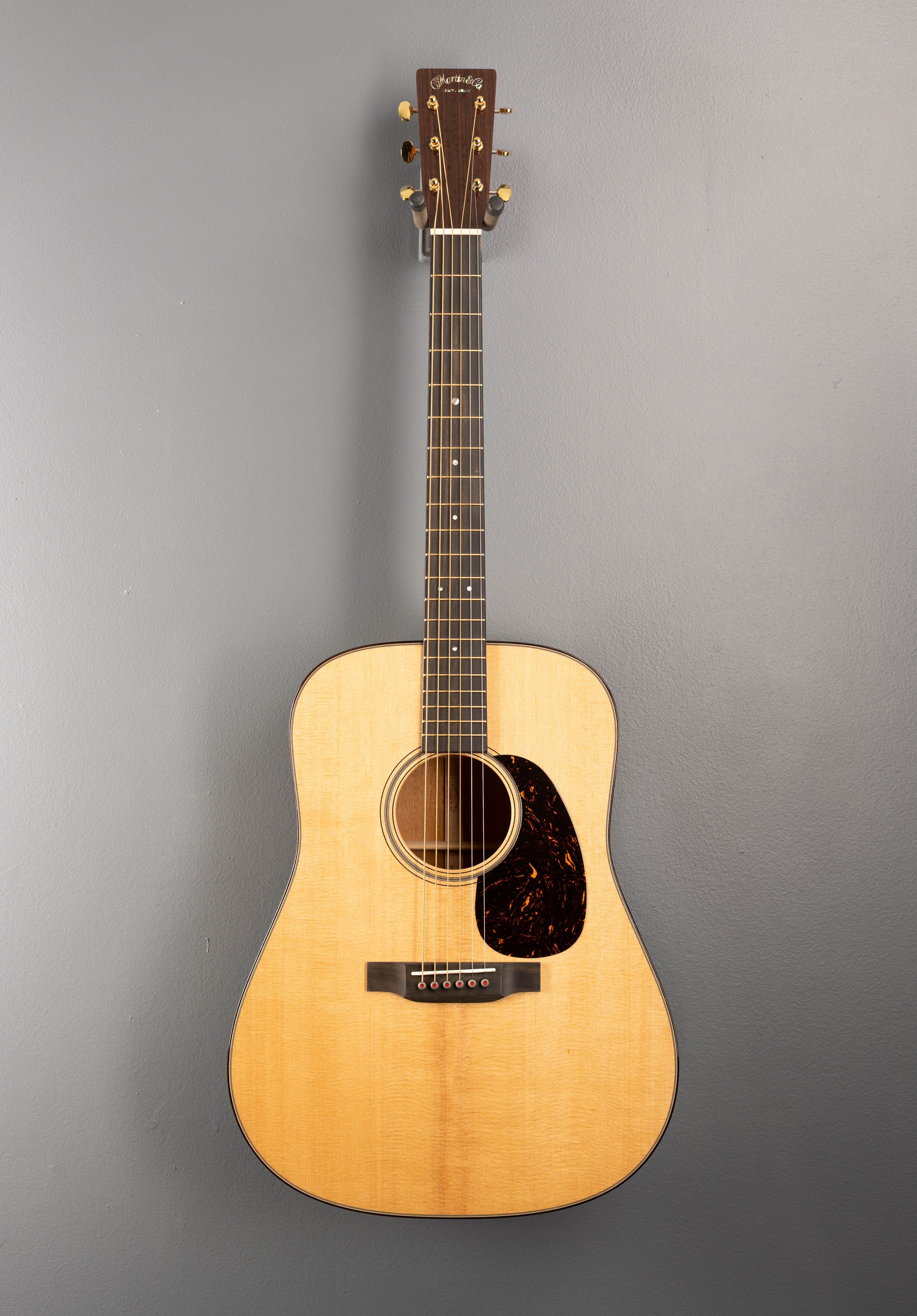 D-18 Modern Deluxe - Image 3
