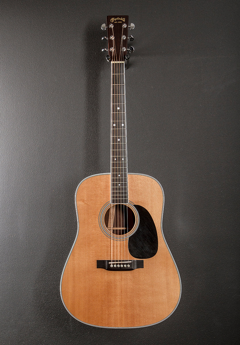 D-35 '10 - Image 3